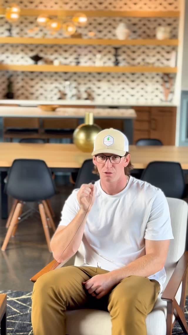 π₯ Three years in pro ball and I’ve never seen a serious dude skip this!
Even if you think you’re doing it right... you’re probably missing out…
It’s the 90/90 drill — and it’s way more than just a stretch