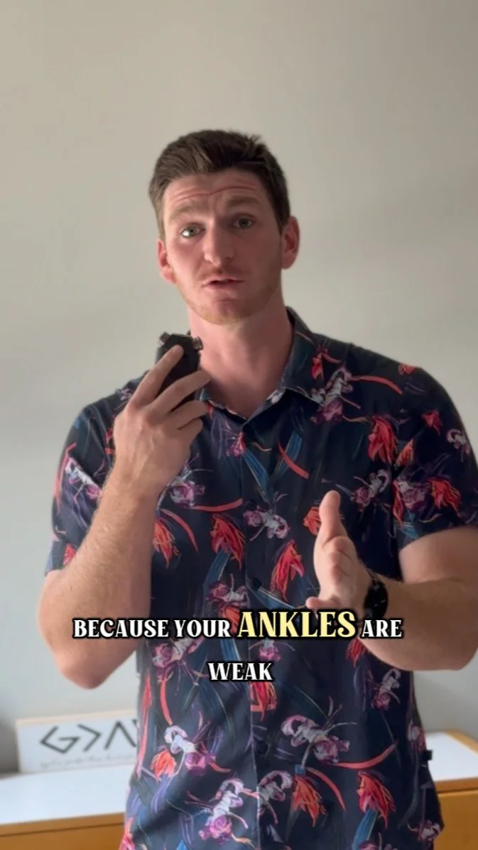 Weak ankles = no control, no velo, and more injuries π€β‘οΈ
Here’s the ankle workout for pitchers that fixes:
• π― Strikes
• π₯ Lower-body power
• 𦡠Knee pain & shin splints
β
Ankle CARS – mobility + anti-shin splin