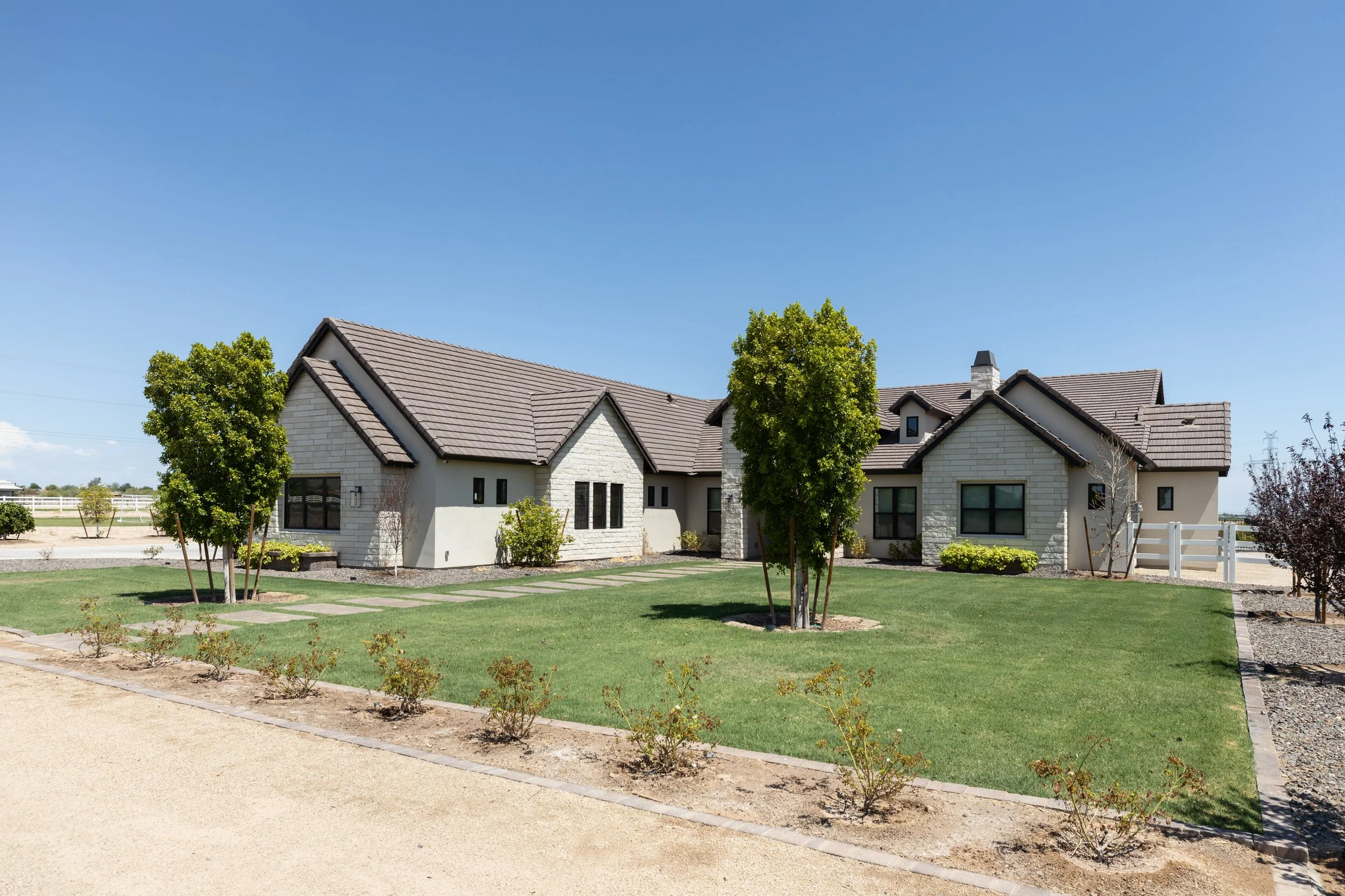 French Farm - Buckeye Custom Homes Arizona (26).jpg