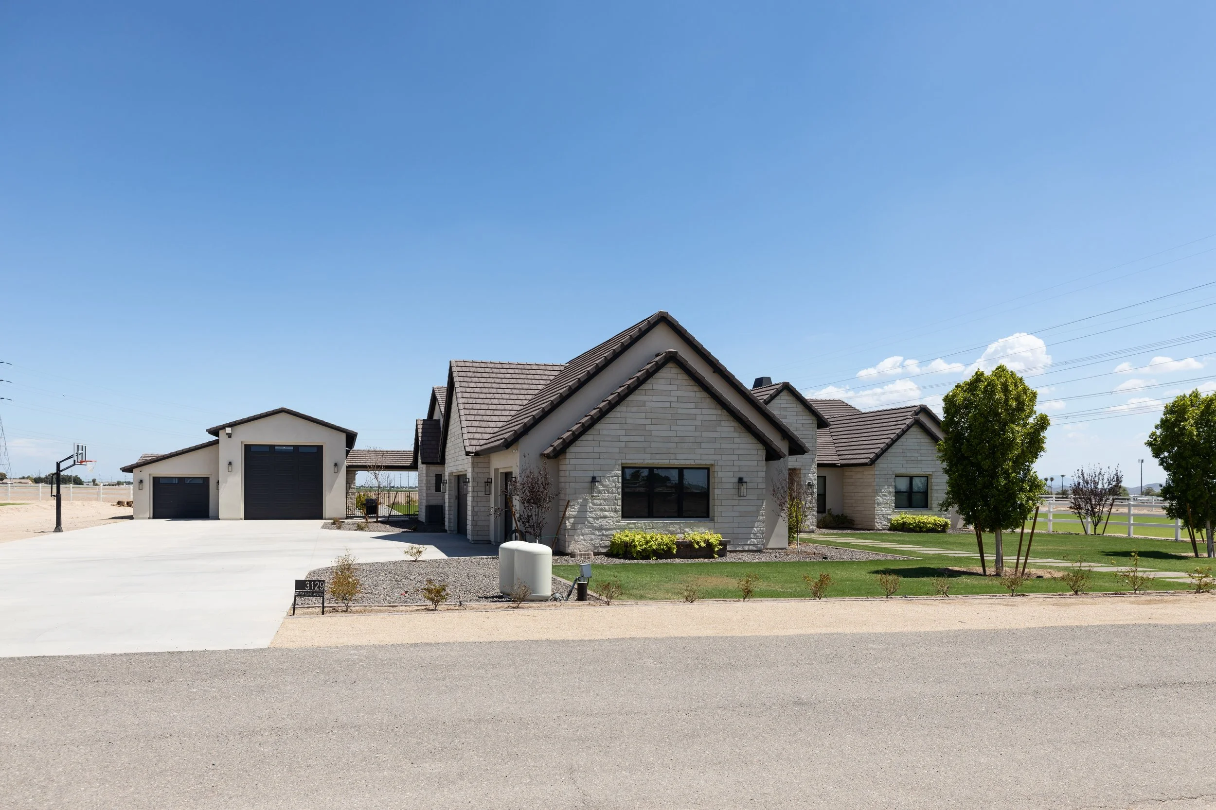 French Farm - Buckeye Custom Homes Arizona (27).jpg