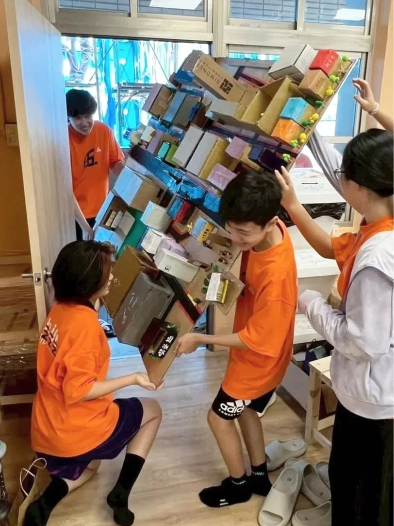 5IN 的學生在台北合作完成一個小組專案—基於過程的學習
