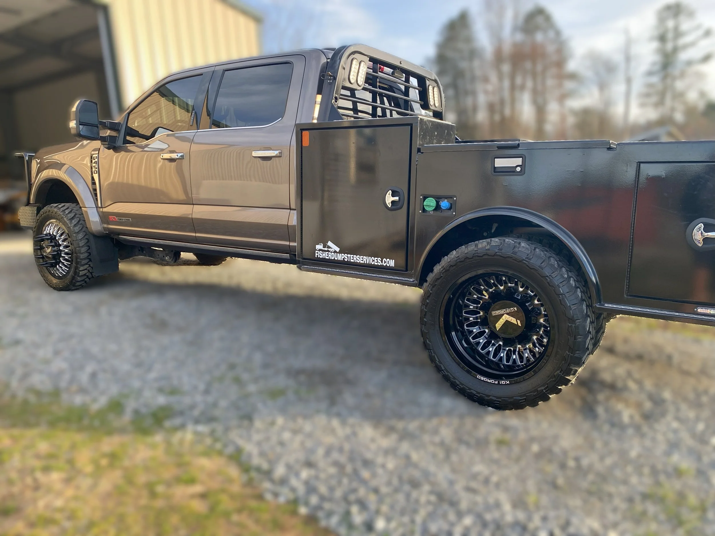 truck blur.jpg