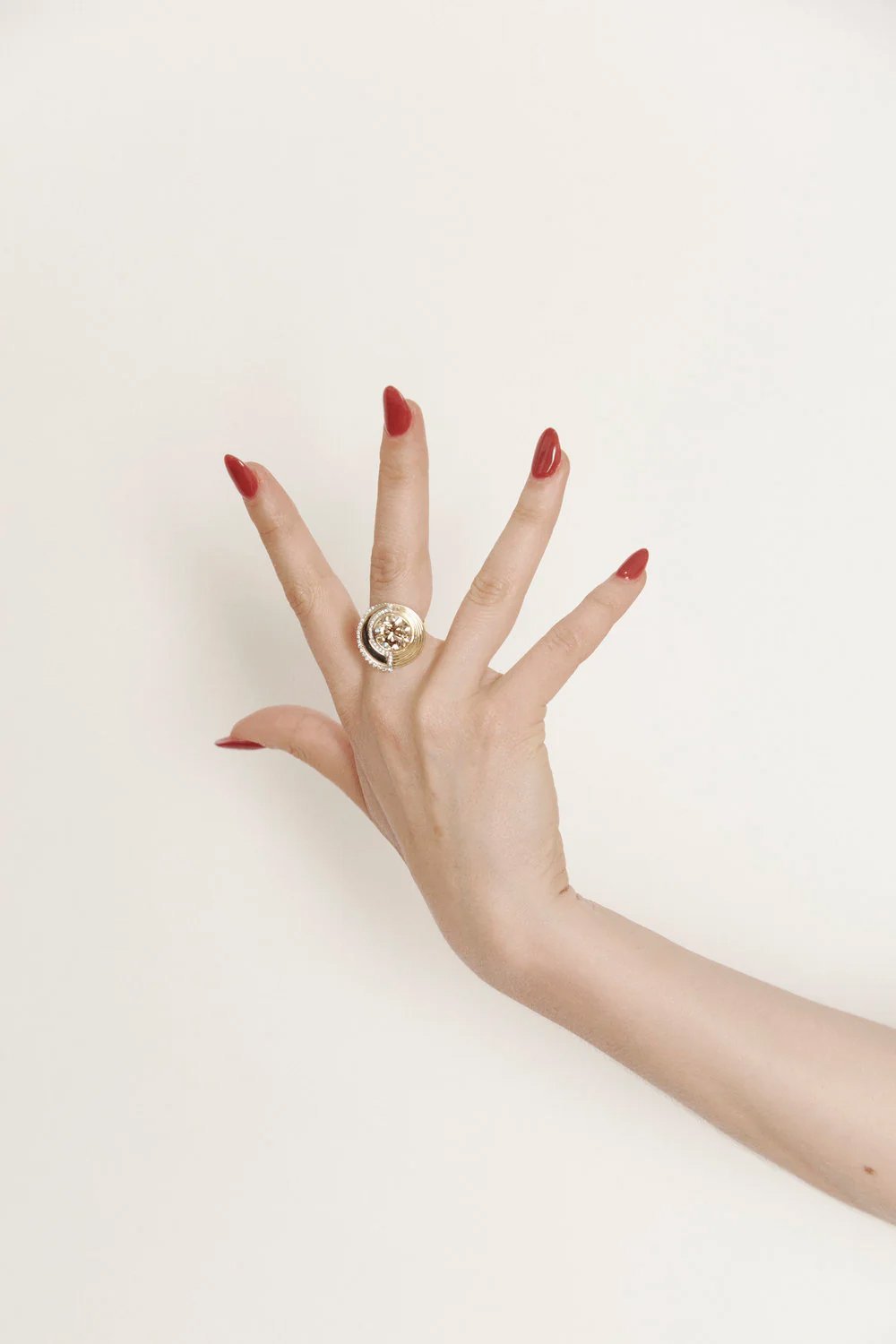 Kelly_Thompson_Walker_and_Hall_jewellery_2048x2048.jpg