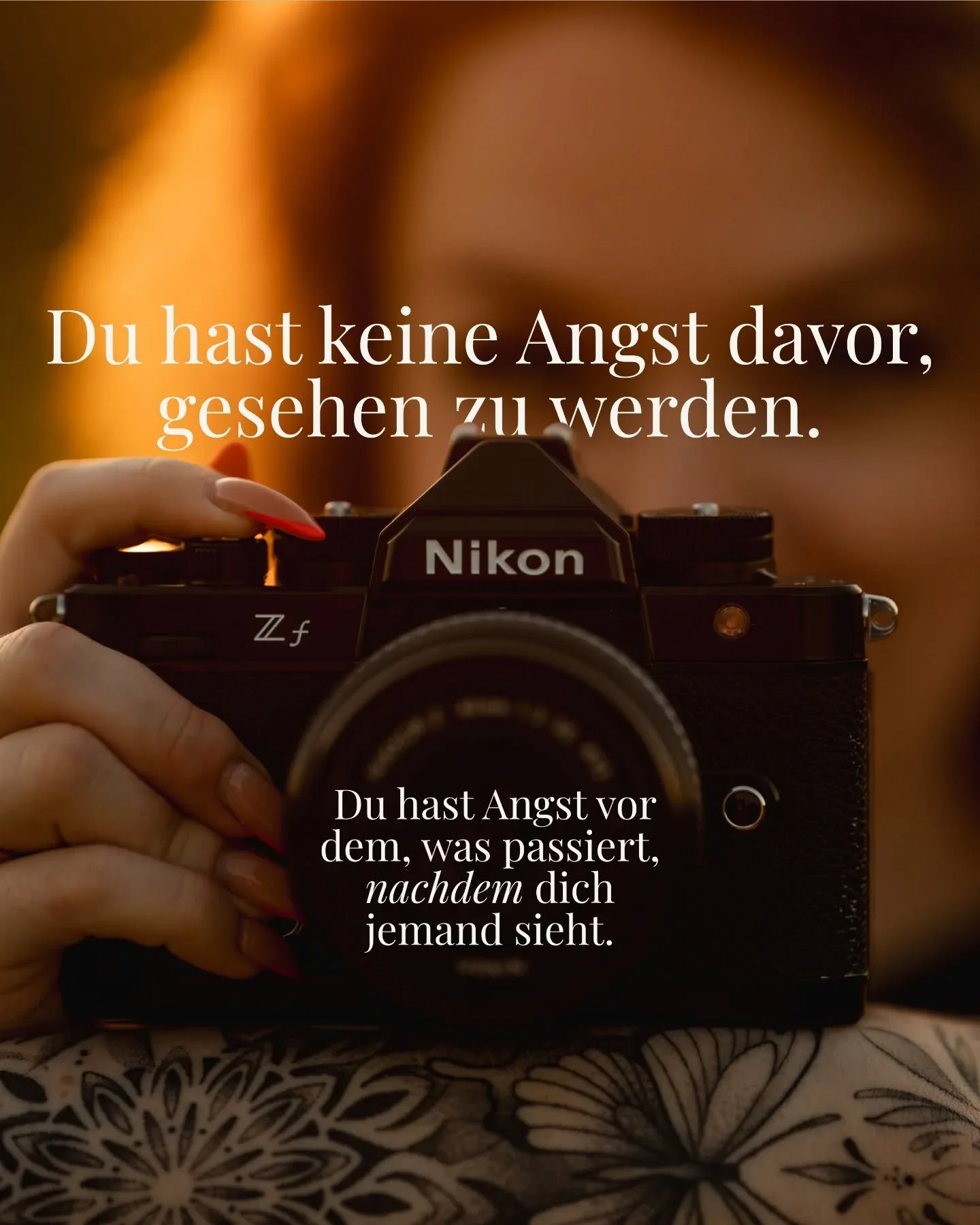 Vielleicht hast du keine Angst vor Sichtbarkeit. Vielleicht hast du Angst, dass sie dich ver&auml;ndert. 

"Sei einfach sichtbar" ist oft viel schwieriger als wir anfangs denken.

Es hat viel mehr Facetten wenn's dann pl&ouml;tzlich ernst w