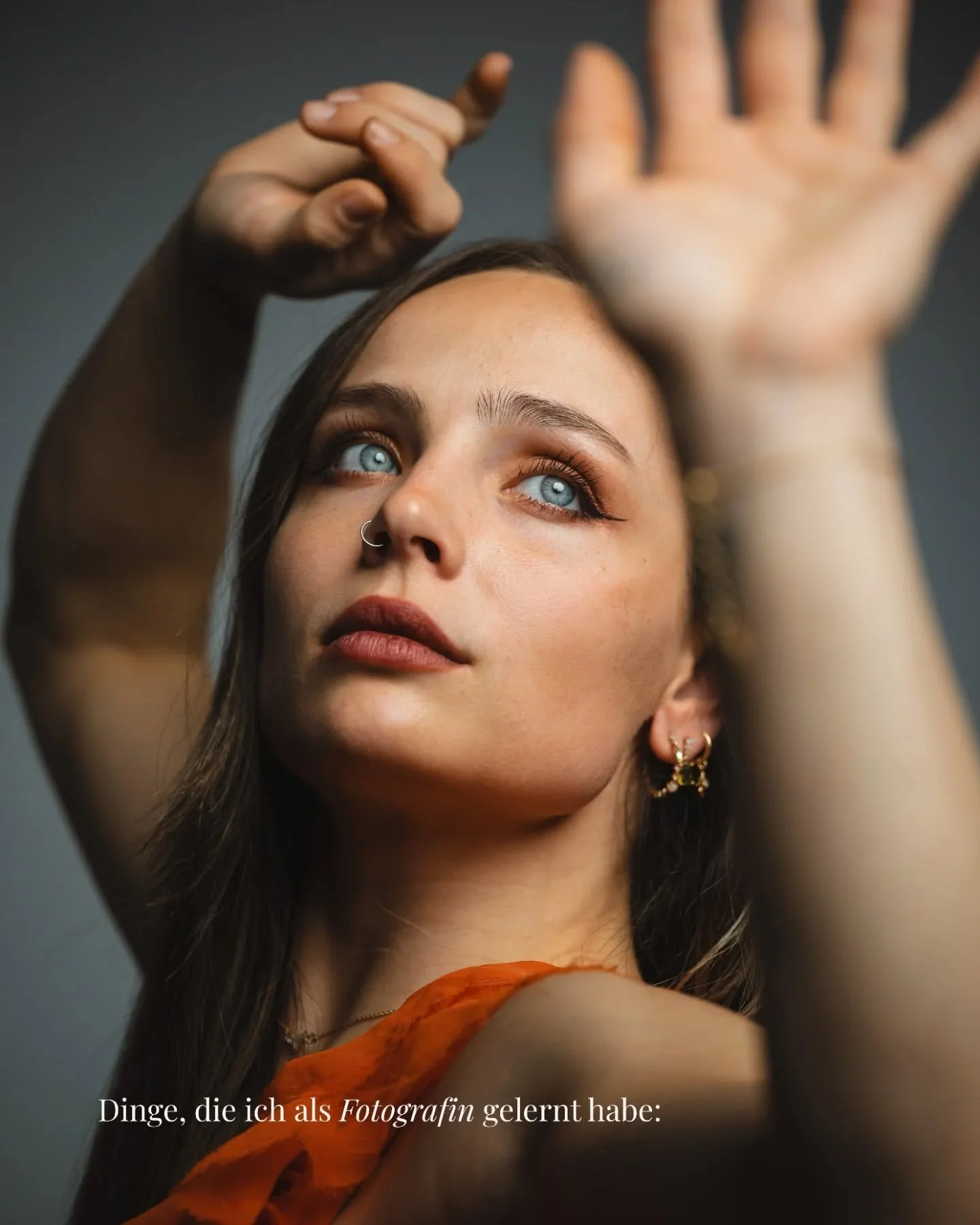 Und damit werde ich nie aufh&ouml;ren 🥹💛

Meine ersten Studio Fotos 😍 entstanden beim Workshop vom lieben @lyonelstief es hat so unendlich viel Spa&szlig; gemacht! (Mehr als ich dachte🥰) 

Und Danke an die liebe @celina_btown du hast es uns allen