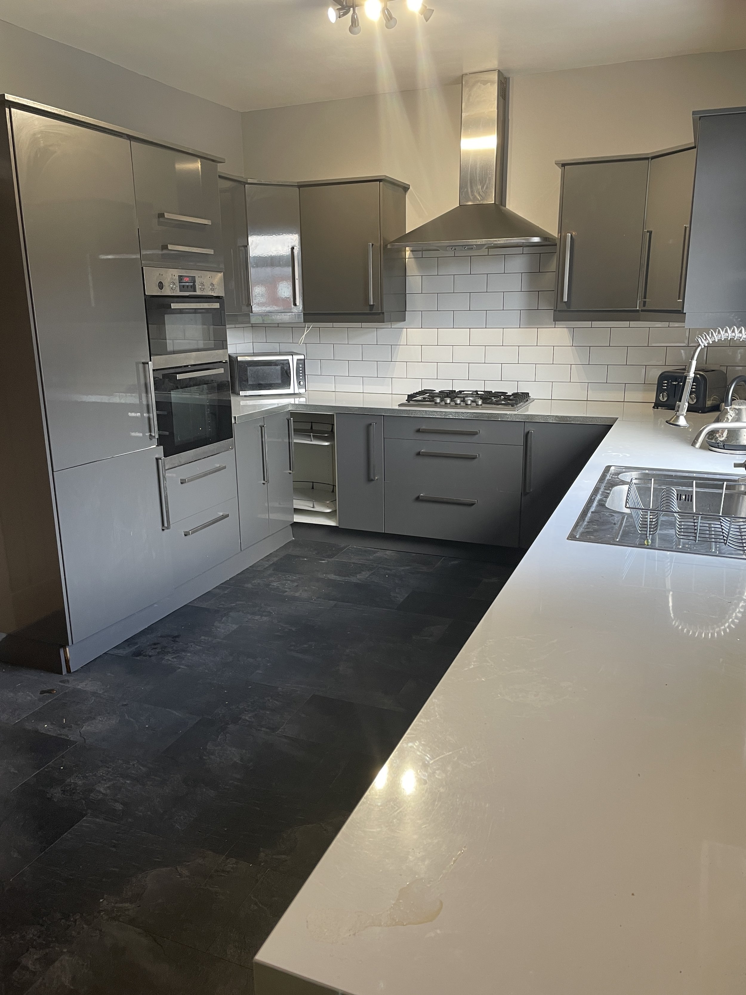 Before picture of kitchen beore modern uplift