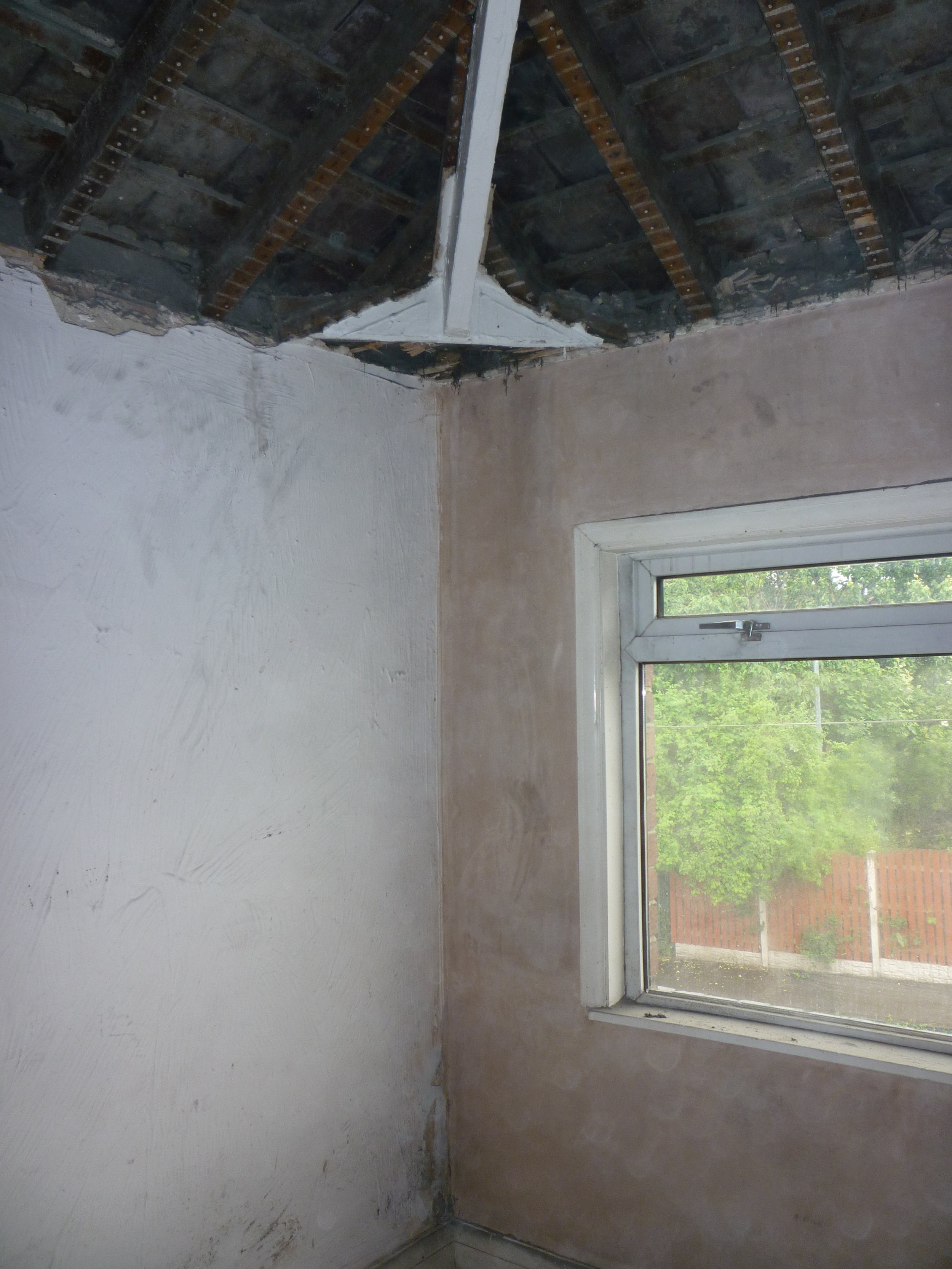 Rafters in bedroom exposed