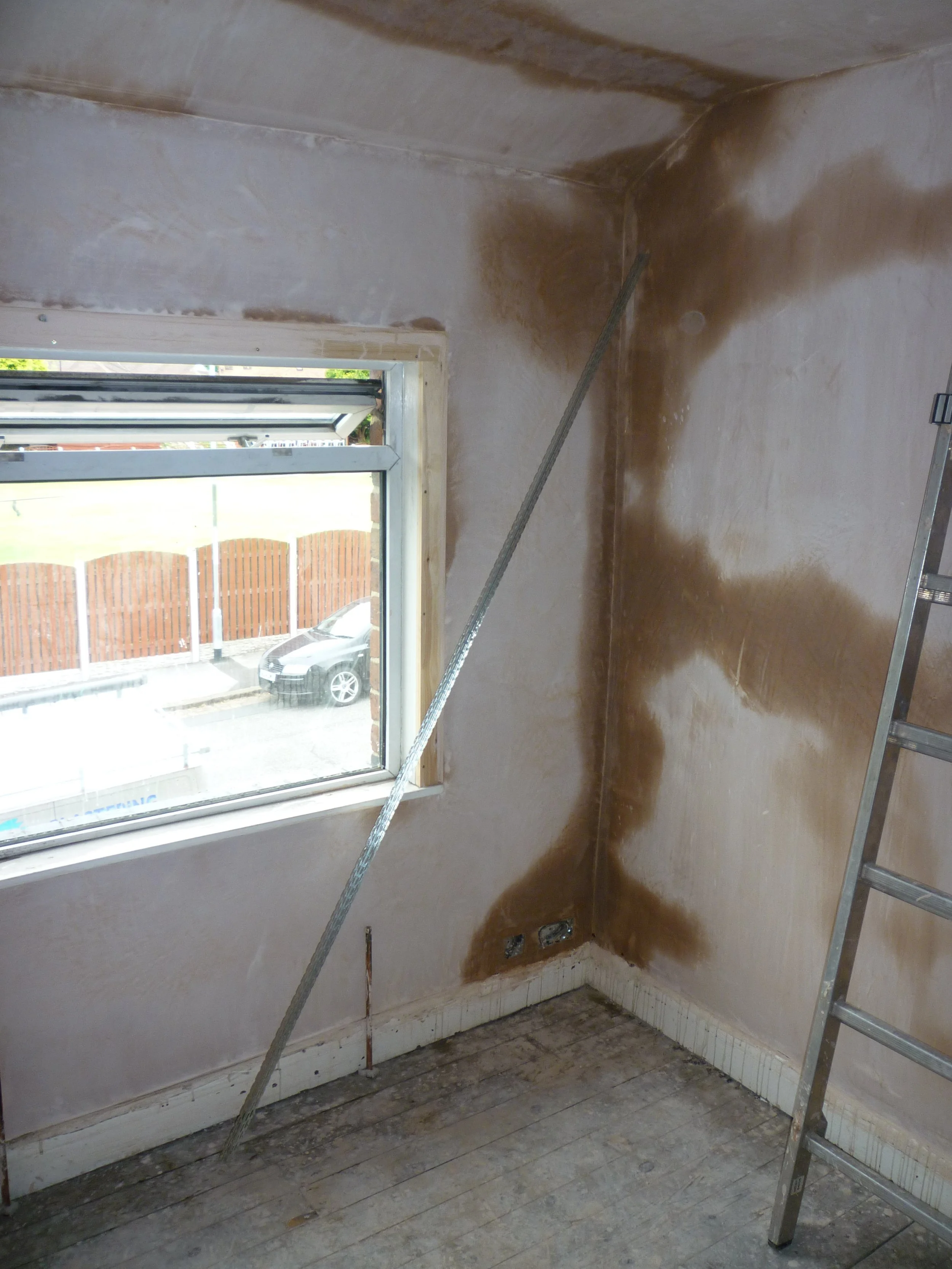 Bedroom plastering drying out