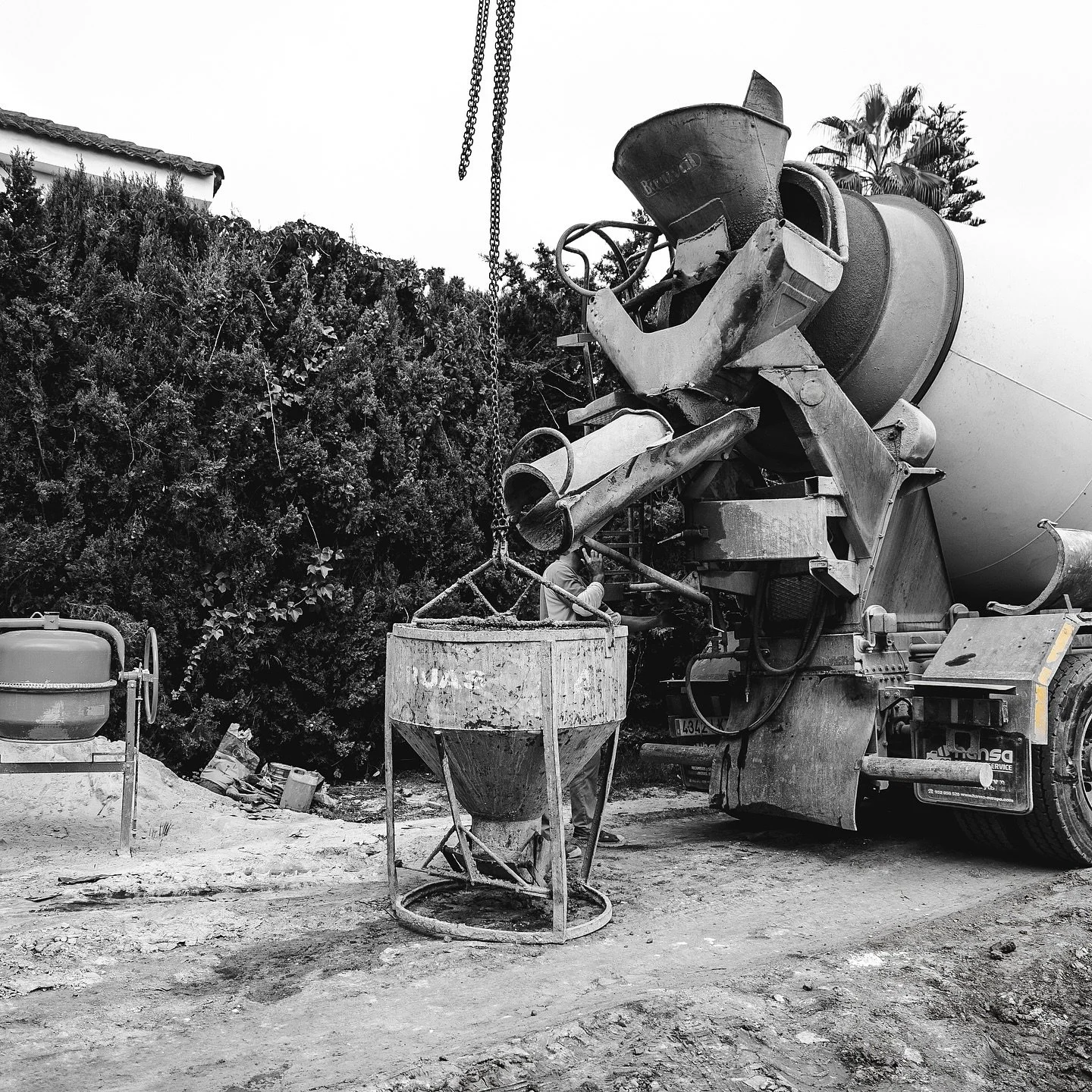 Construyendo el ma&ntilde;ana 🤝👷&zwj;♂️