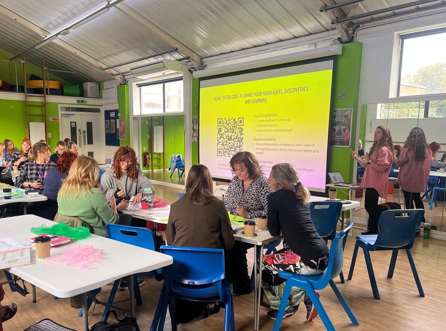 Creativity isn’t extra — it’s how we stay well.
New: Making Creative Health Everyday — simple ways to start this week in Plymouth: dance, free over-55s workshops, harbour sketch walks, blue-health moments, and friendly wellbe