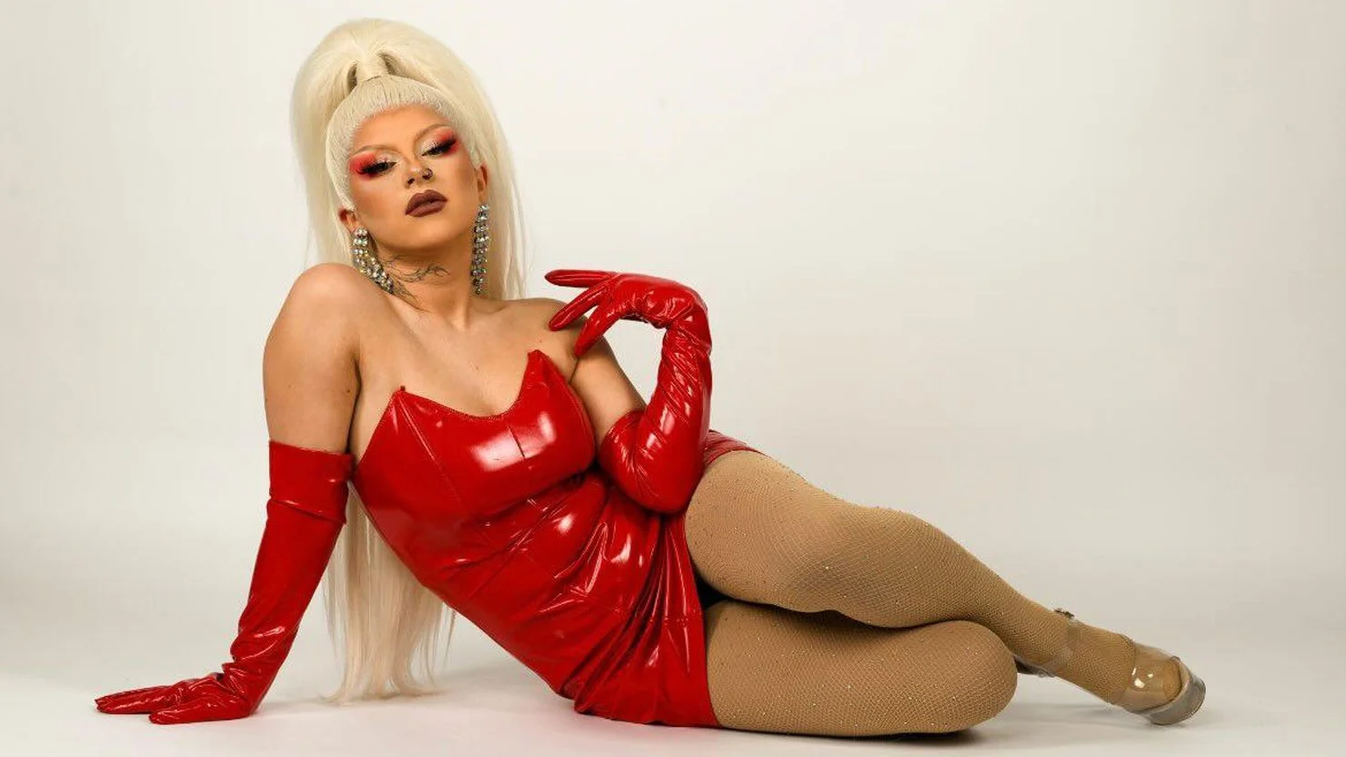 Super Saturday: Make it Drag