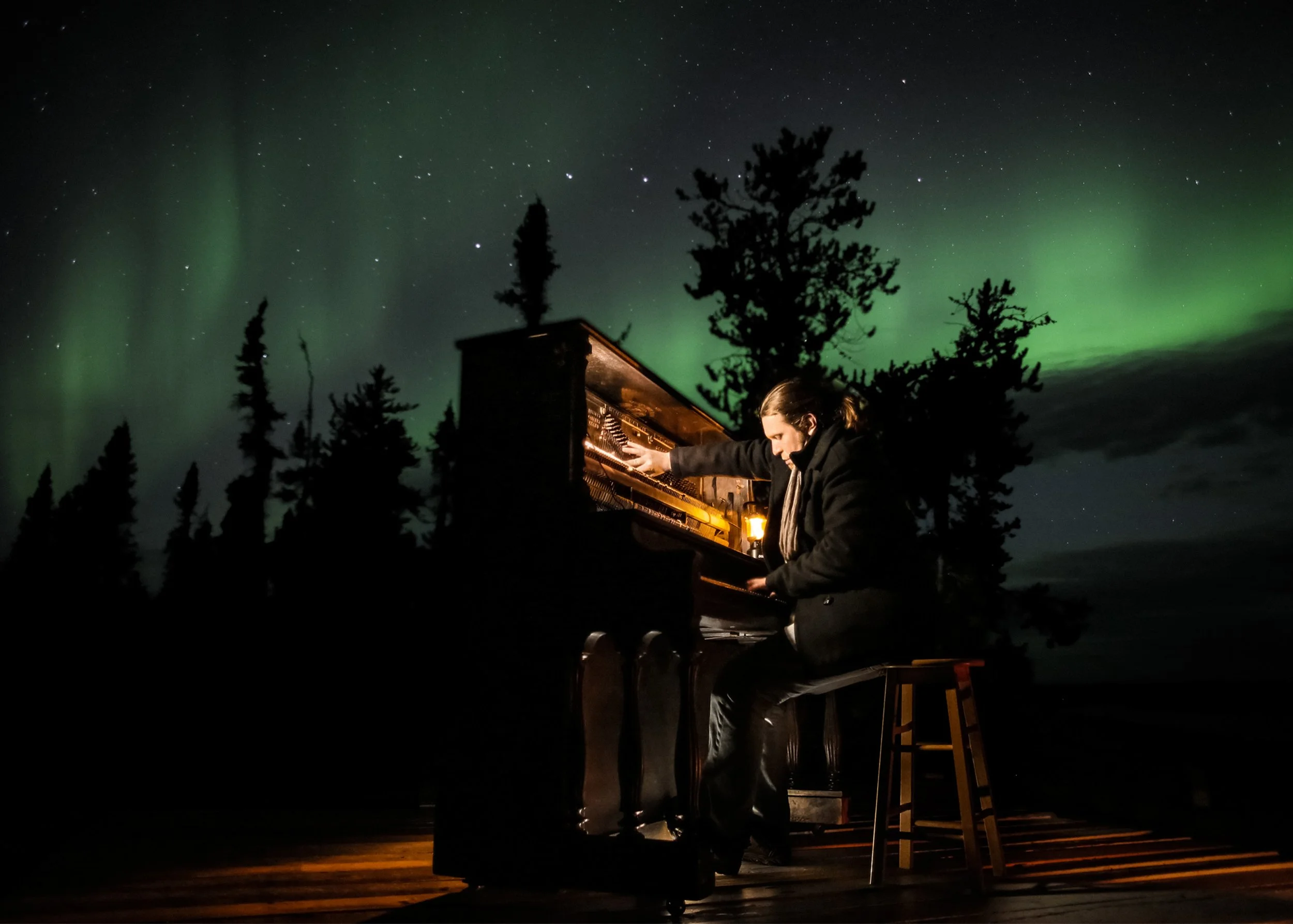 Northern Lights Immersive Experience: Roman Zavada – Résonances Boréales