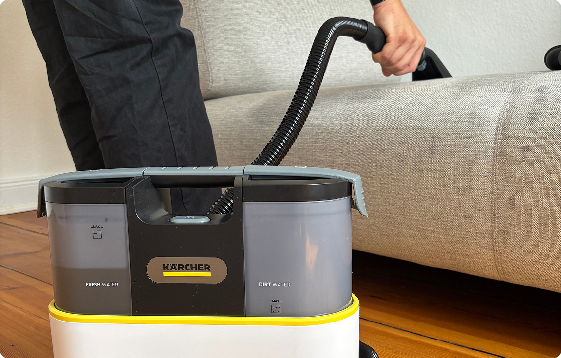 Sofa reinigen mit dem Waschsauger: So werden deine Polster wieder fleckenfrei