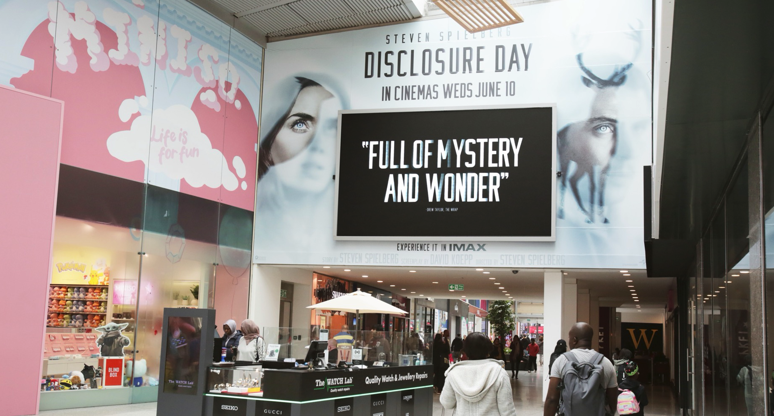 limited-space-ooh-dooh-universal-disclosure-day-orbit-4.png