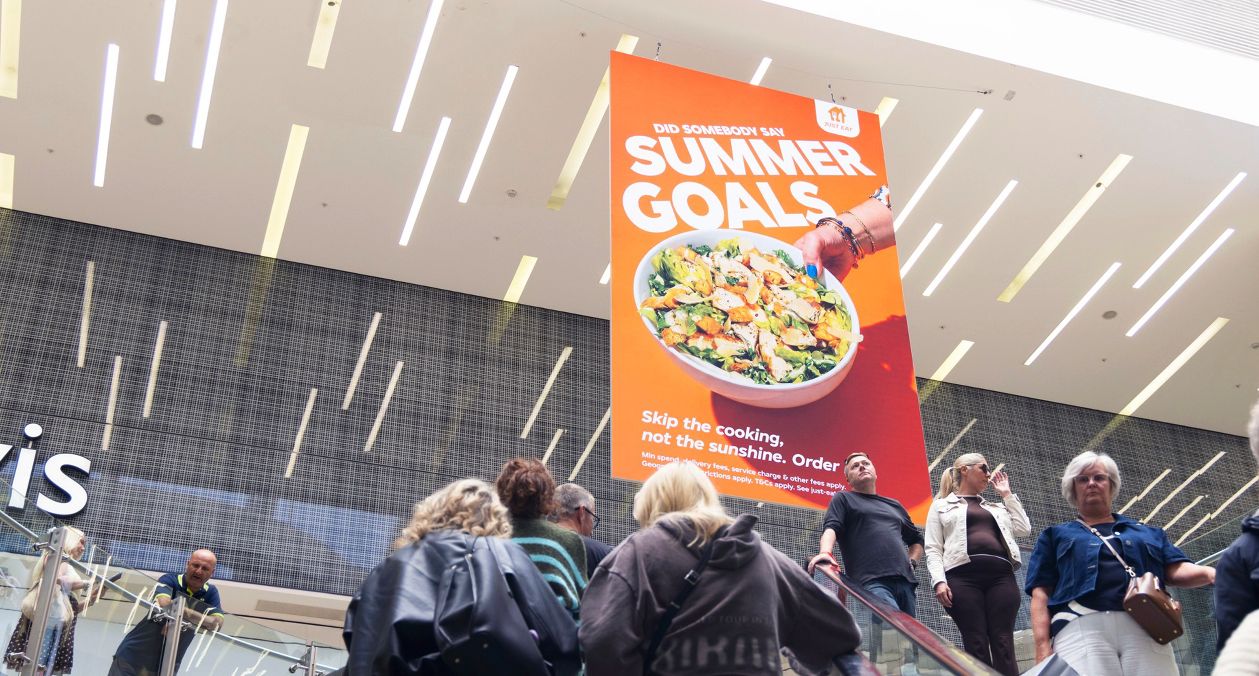 limited-space-ooh-just-eat-banners-10.png