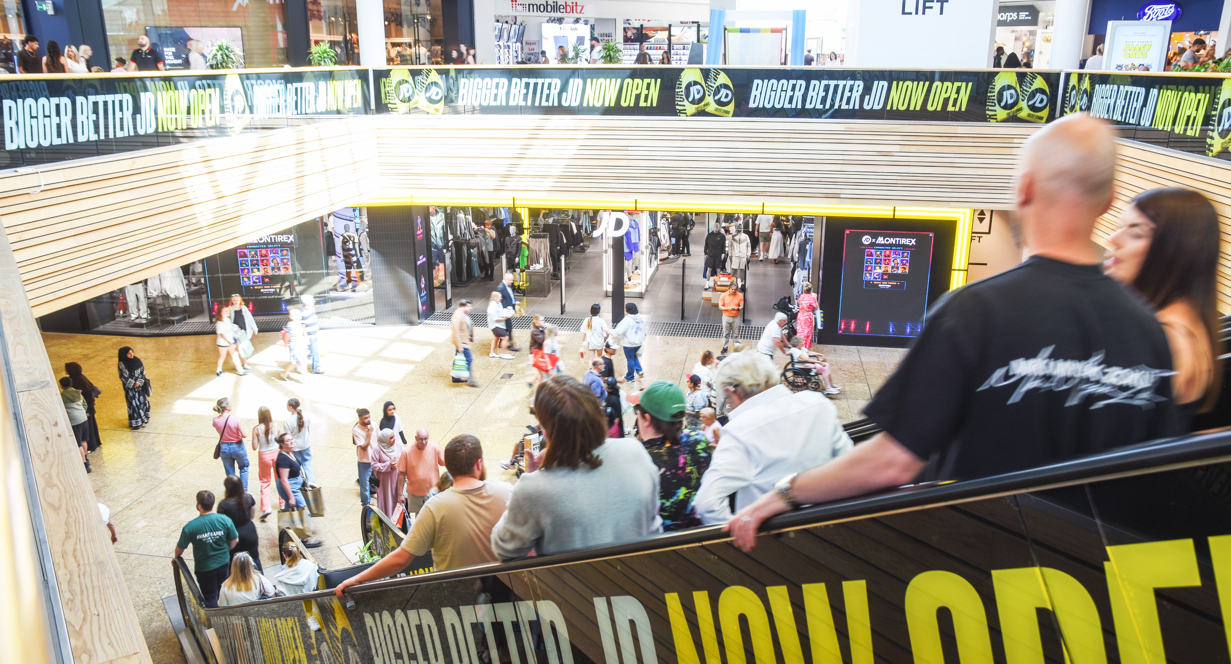 limited-space-ooh-jd-meadowhall-5.png