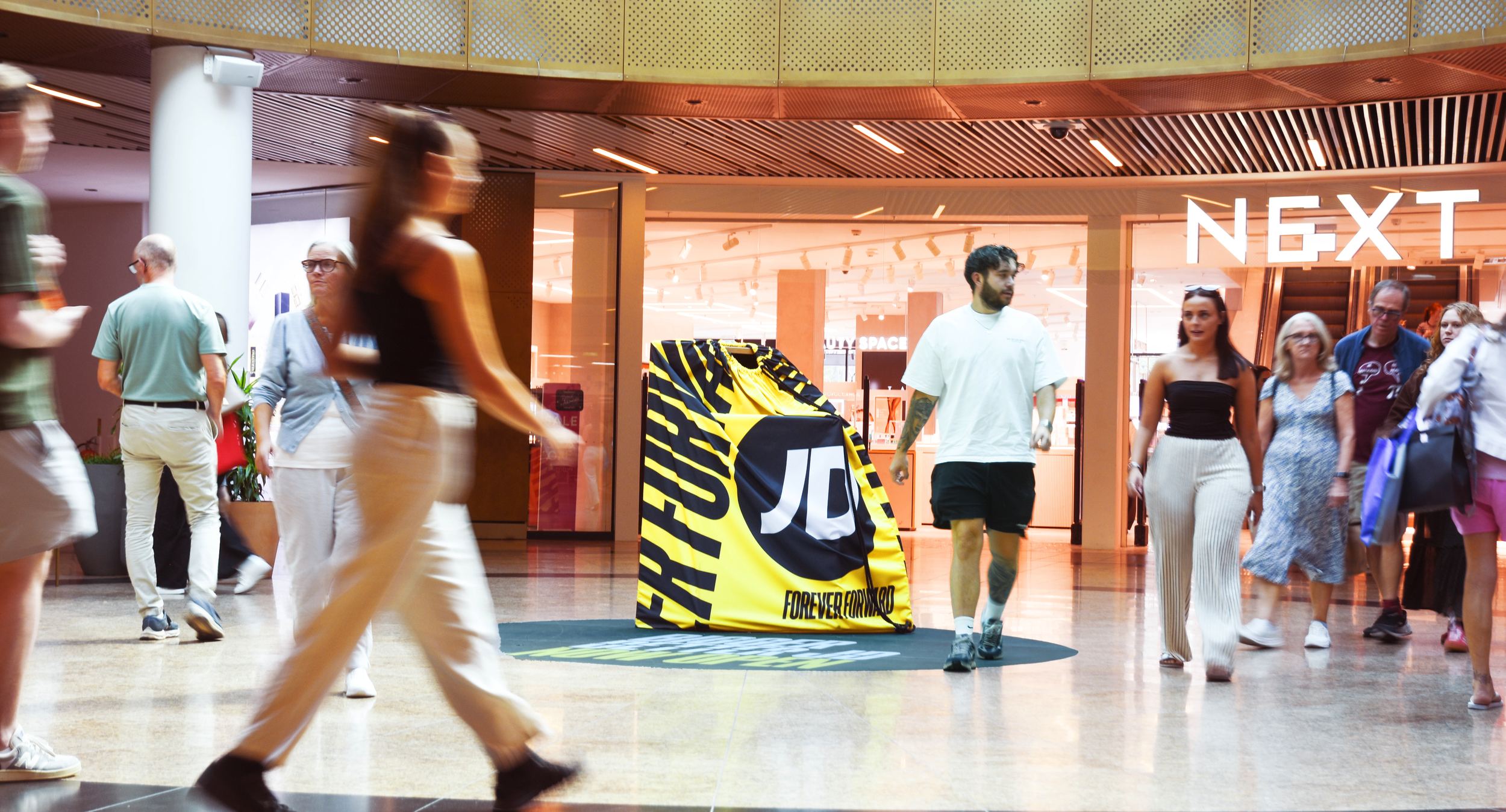 limited-space-ooh-jd-meadowhall-15.png
