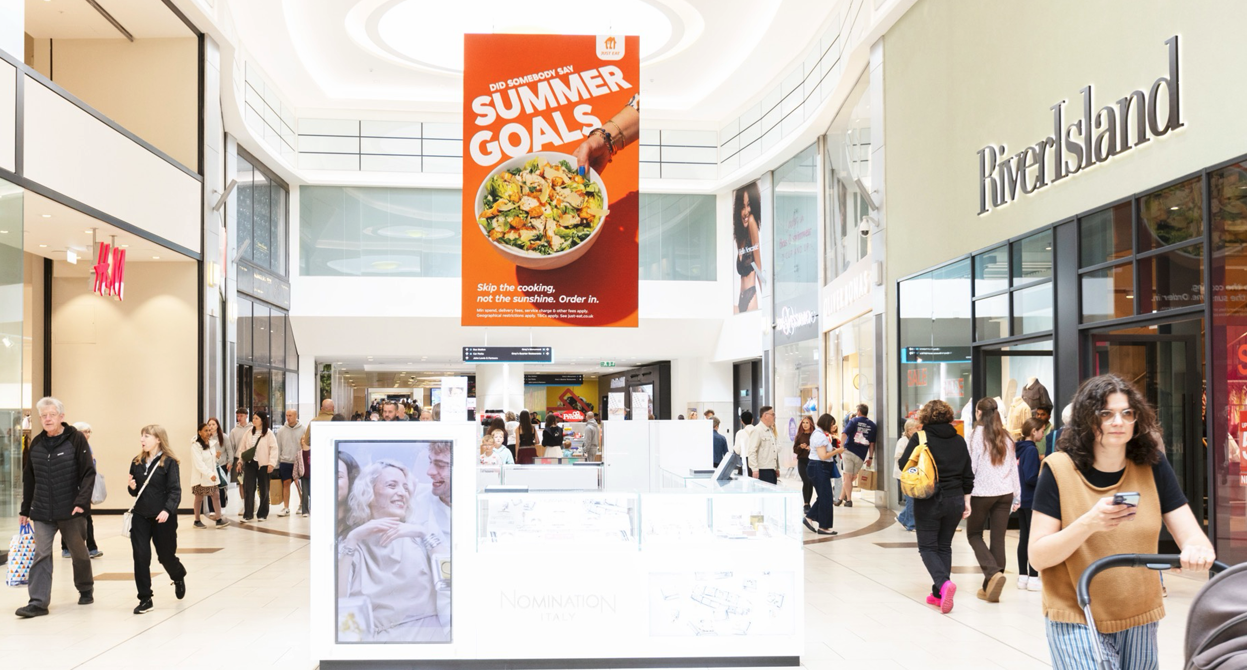 limited-space-ooh-just-eat-banners-3.png