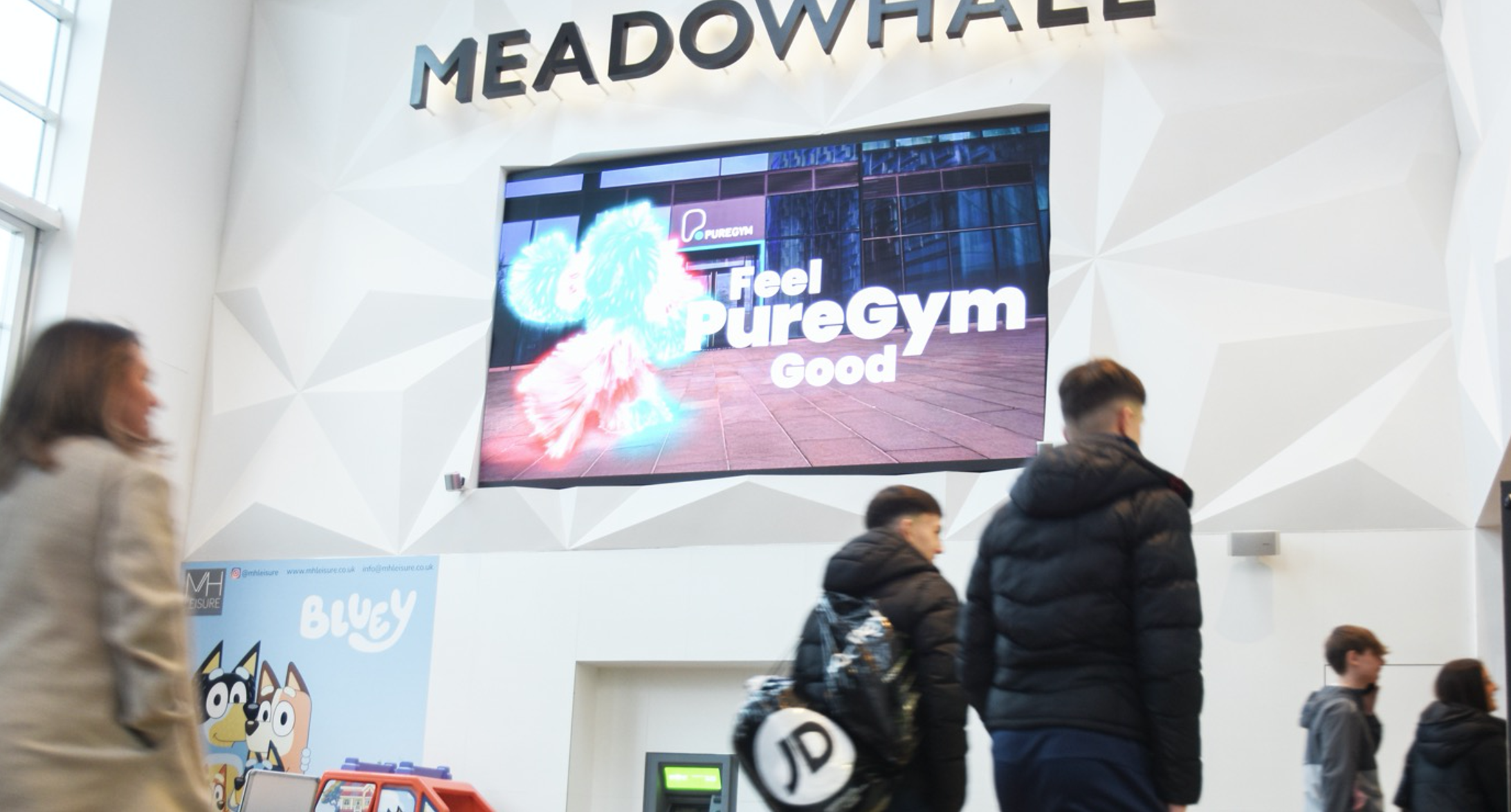 limited-space-ooh-dooh-puregym-orbit11.png