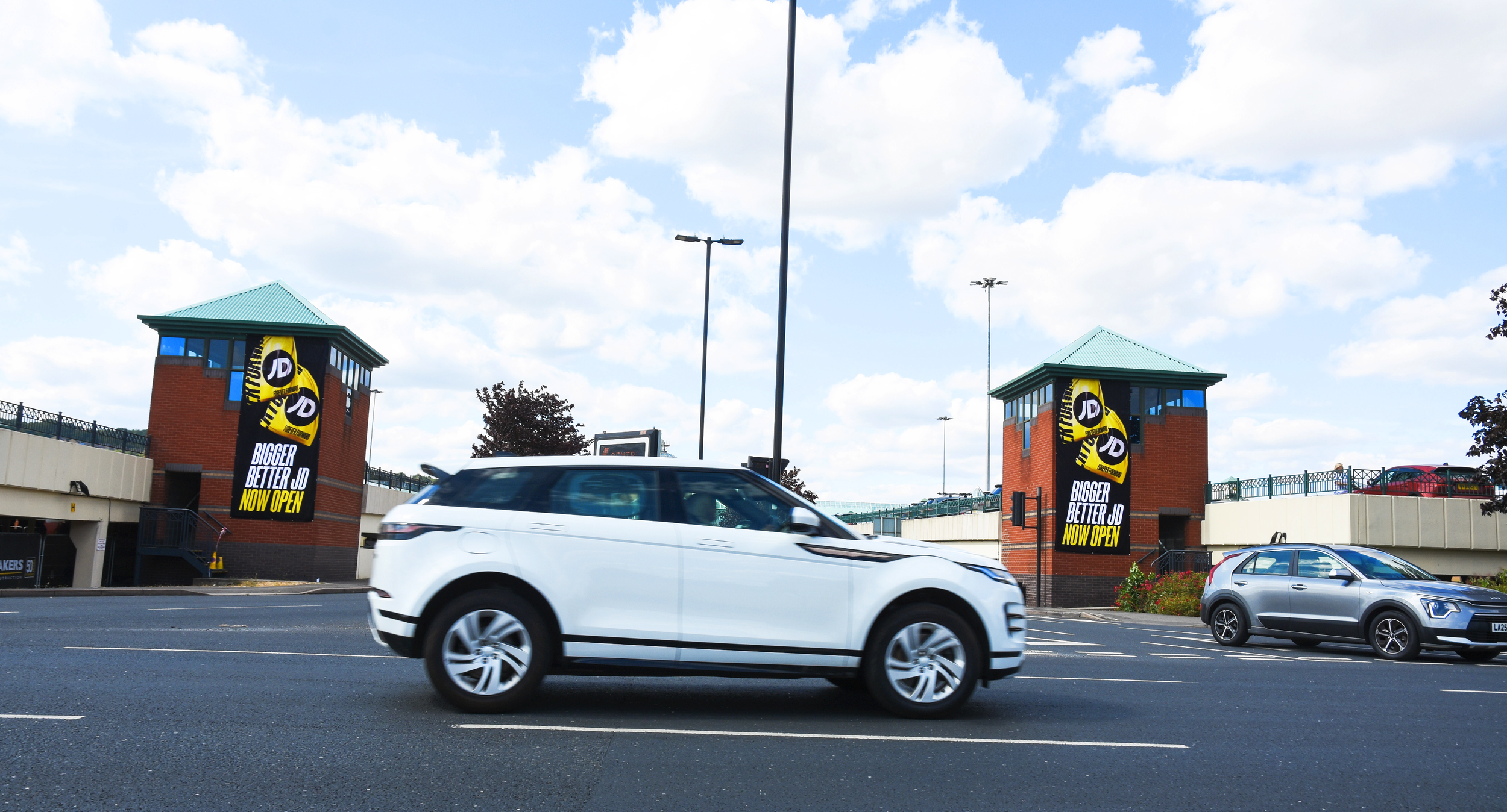 limited-space-ooh-jd-meadowhall-2.png