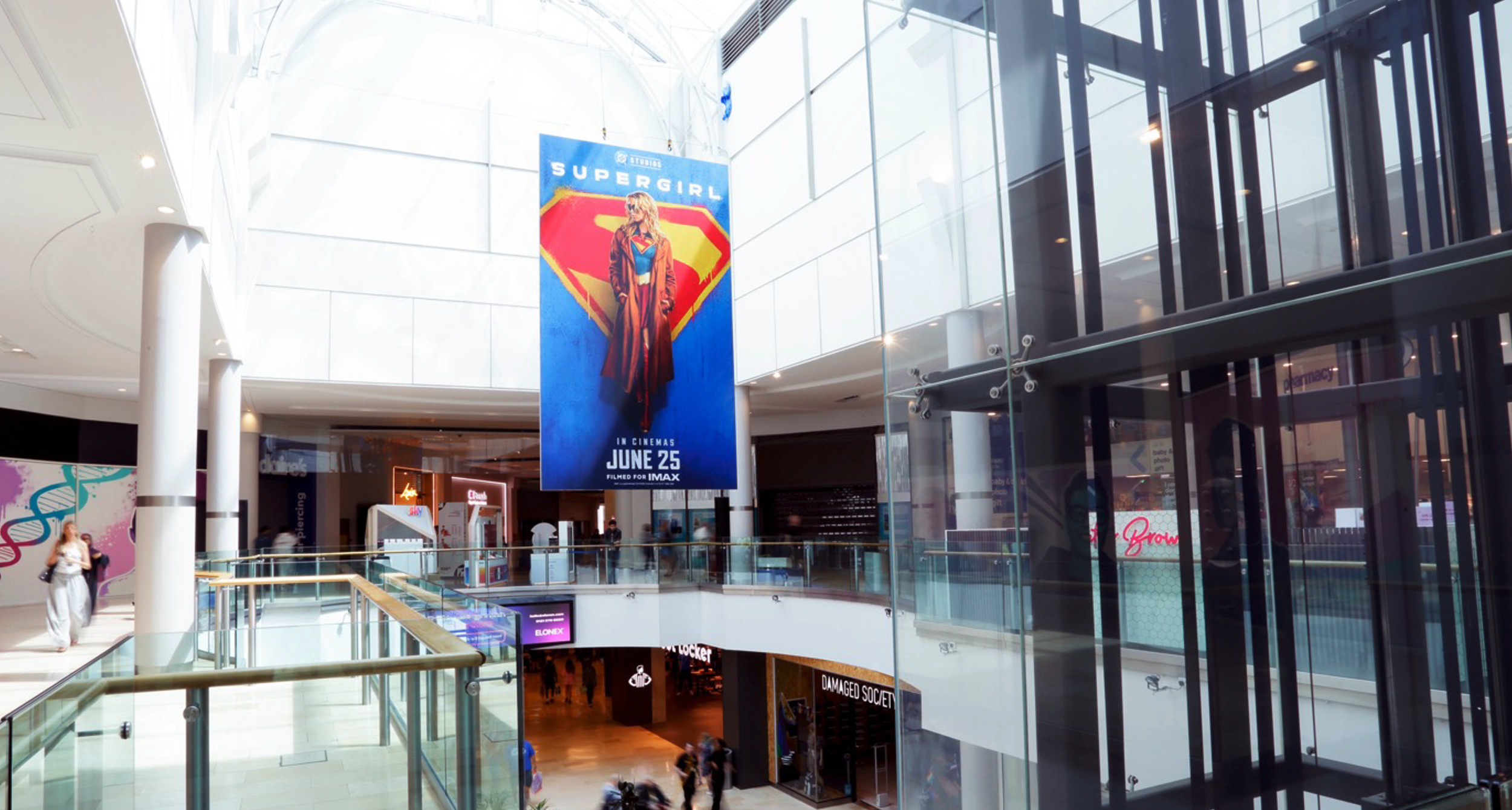 limited-space-ooh-supergirl-banners-panoramic-12.png