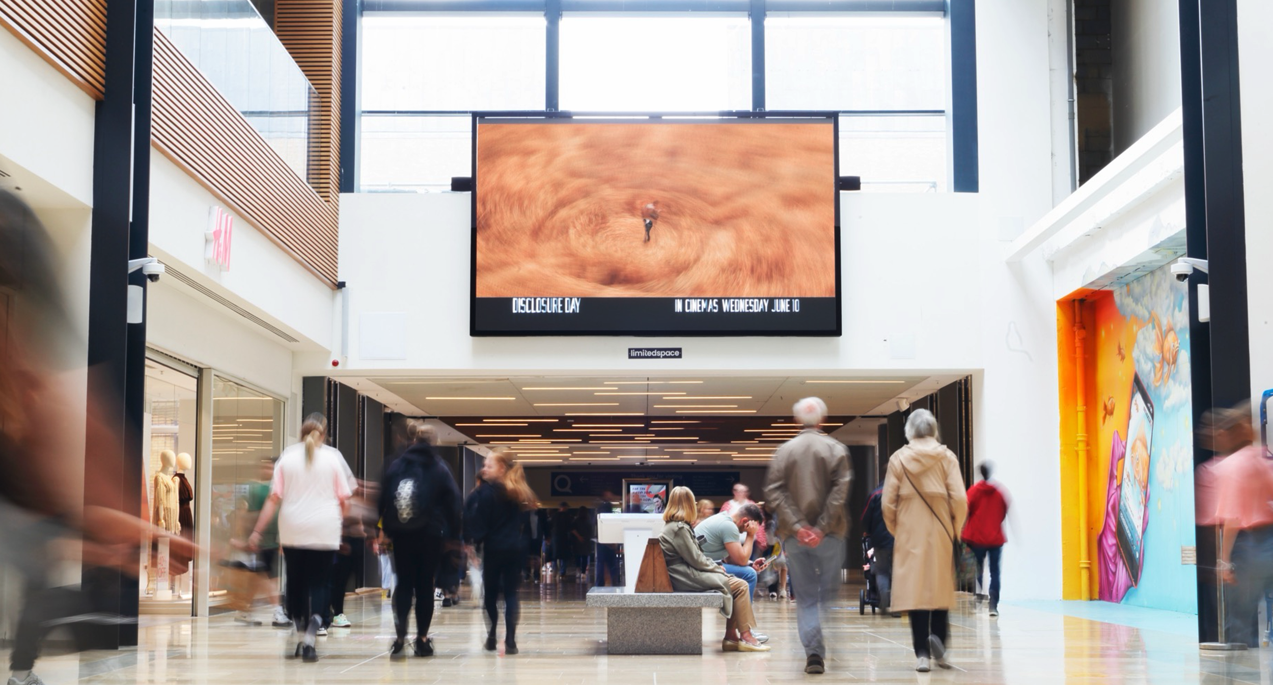 limited-space-ooh-dooh-universal-disclosure-day-orbit-15.png