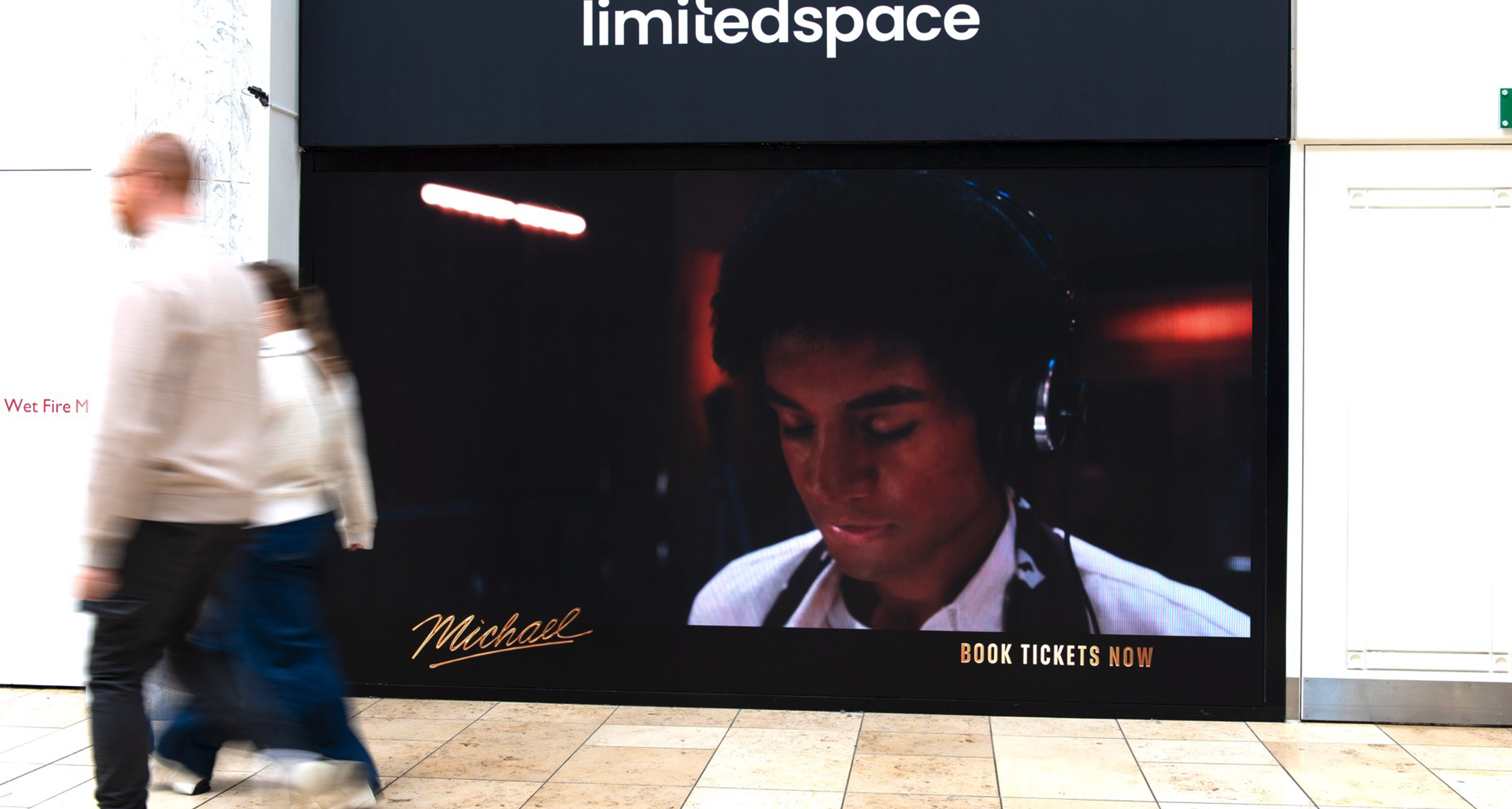 limited-space-ooh-universal-michael-jackson-orbit-dooh-6.png