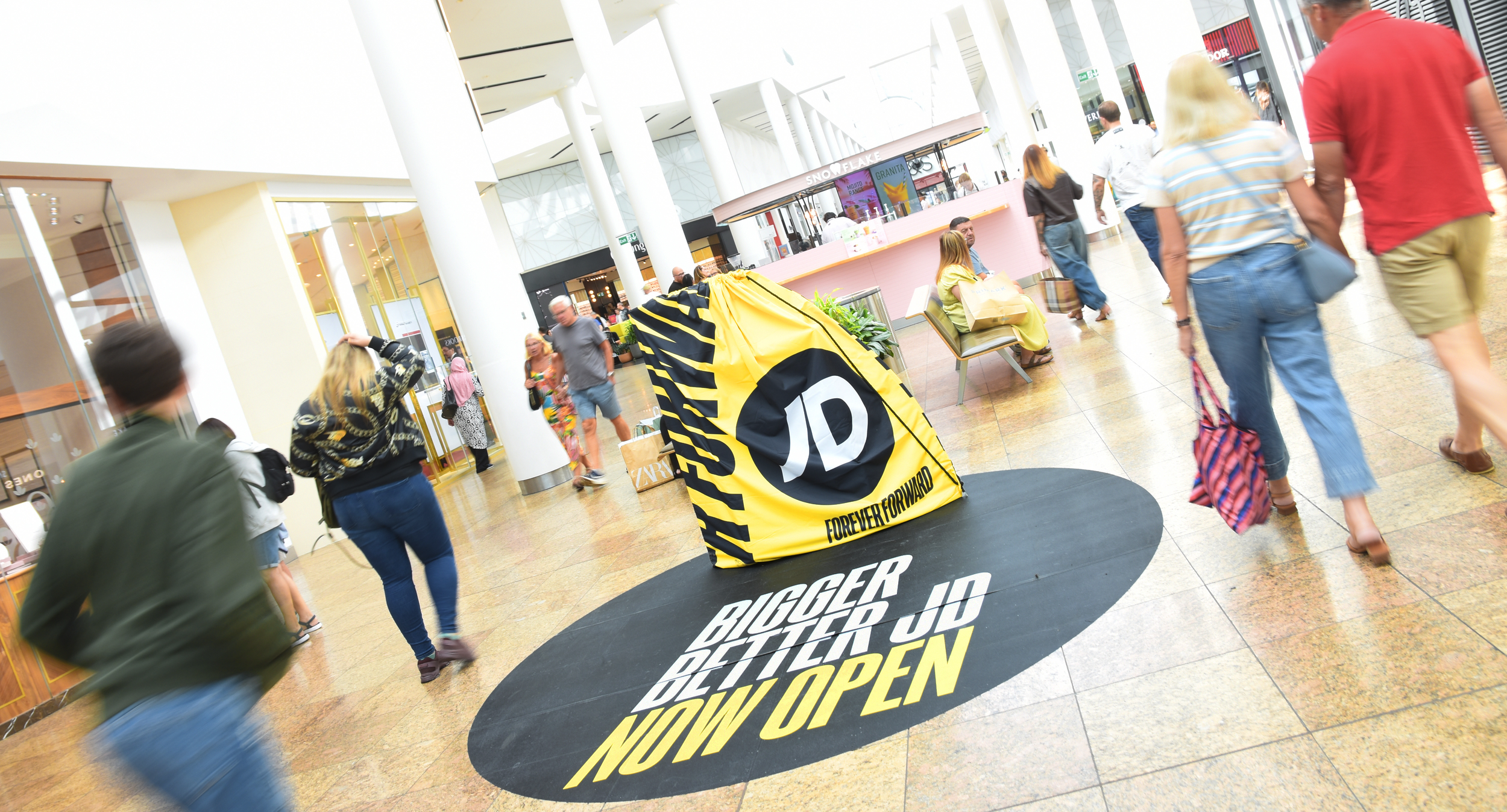 limited-space-ooh-jd-meadowhall-10.png