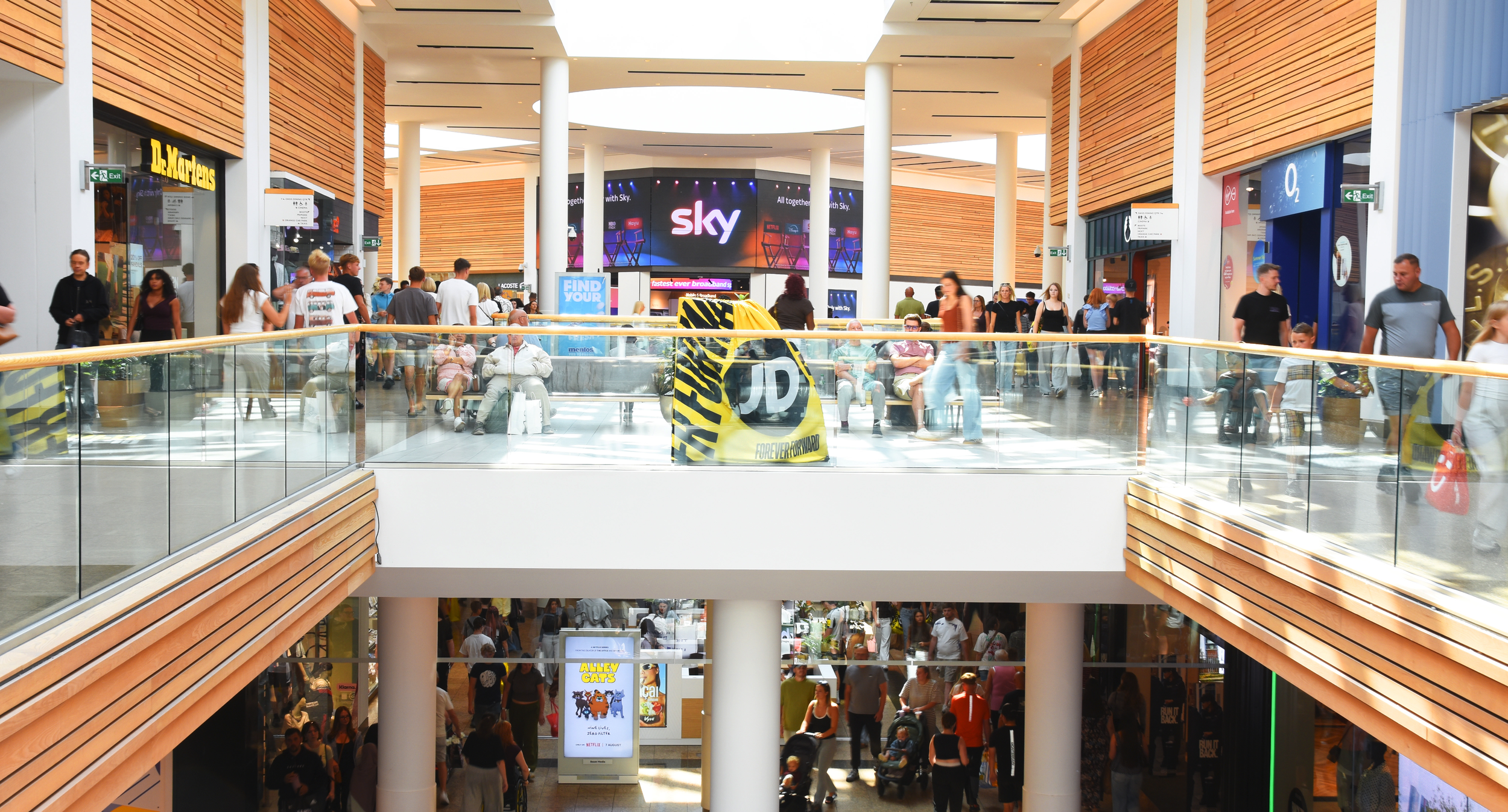 limited-space-ooh-jd-meadowhall-18.png