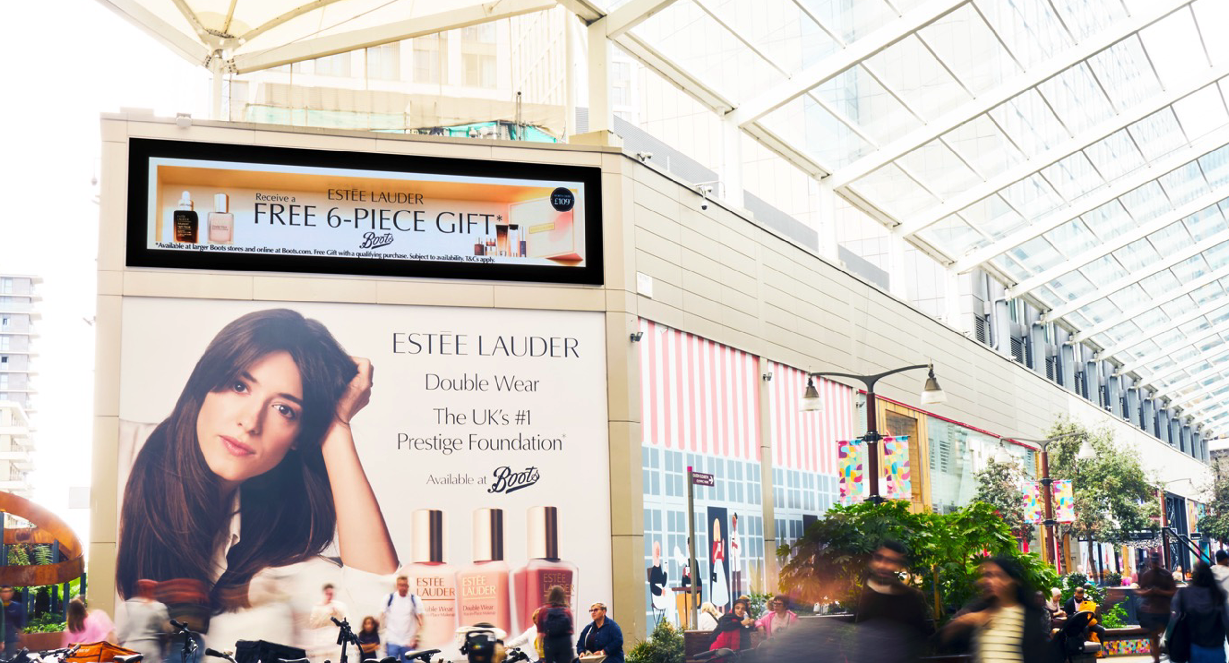 limited-space-malls-ooh-estee-lauder-5.png