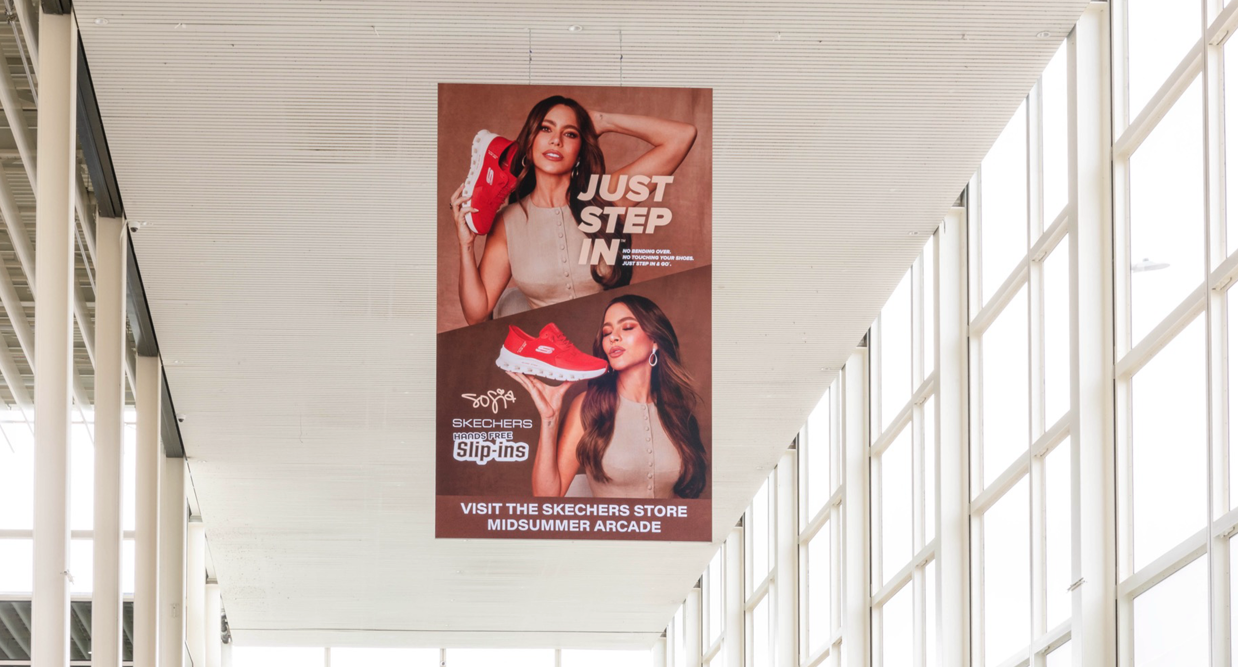 limited-space-malls-ooh-skechers-11.png