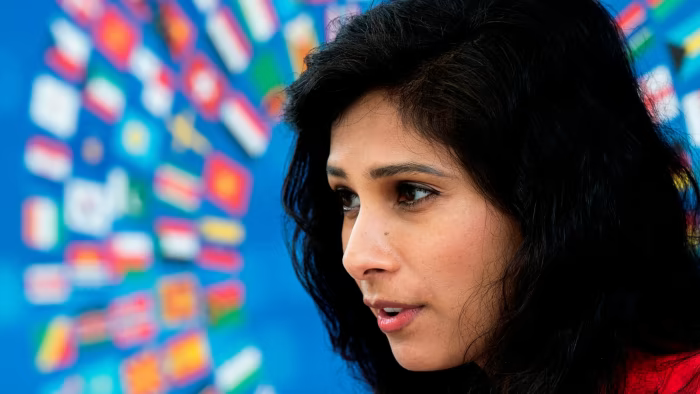 Gita Gopinath, Ray Dalio, Jay Powell and Mark Carney have written/warned along similar lines.
