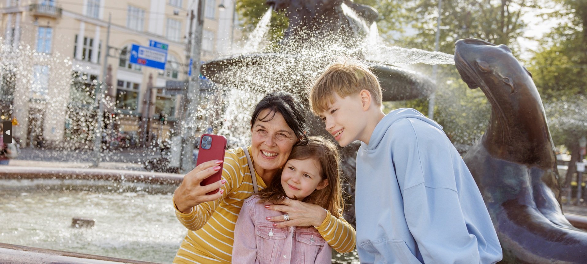 City of Helsinki (Päivi, Sienna, Leo).jpg