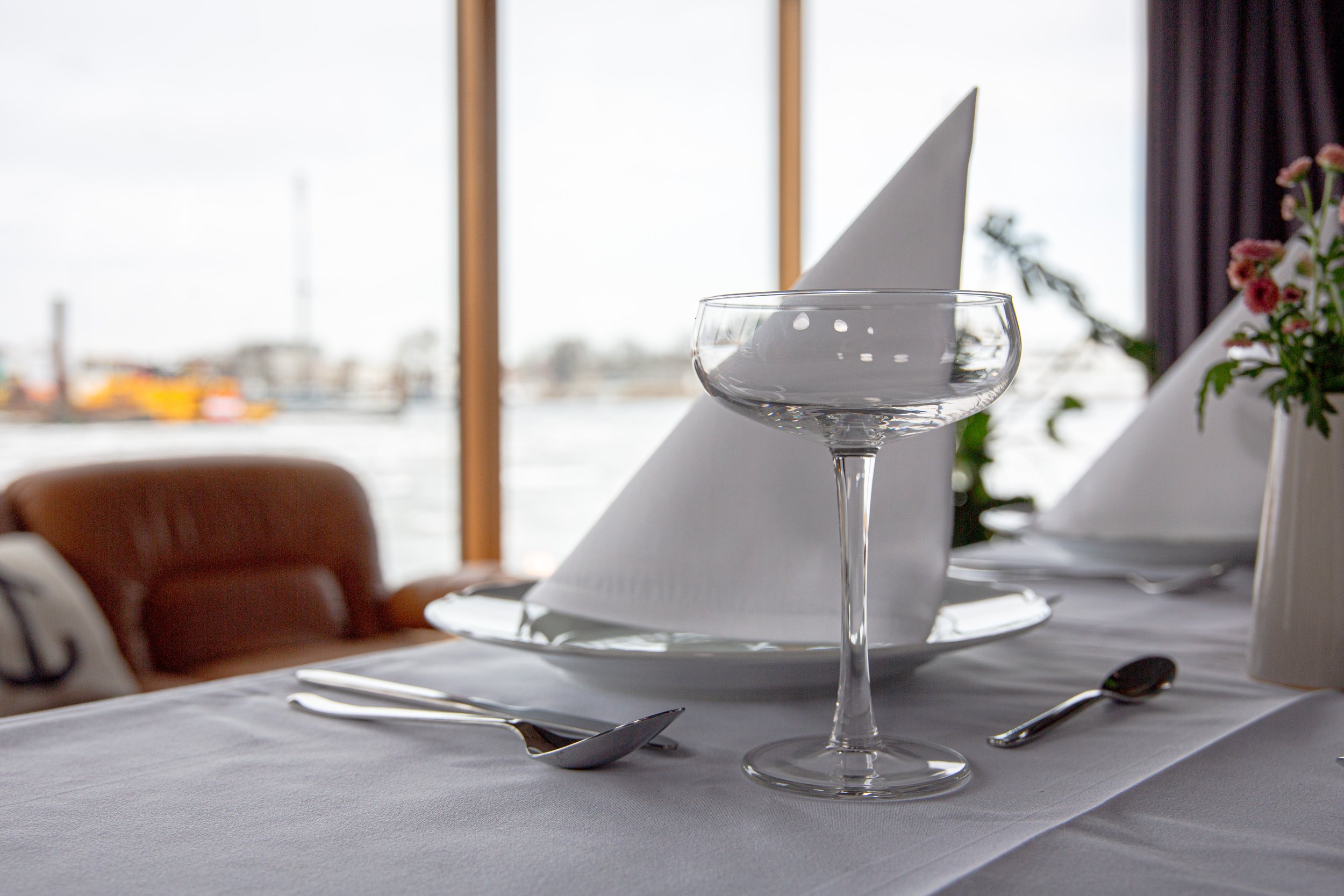 2026-03_dashausboot_interior_event_setup-7.jpg