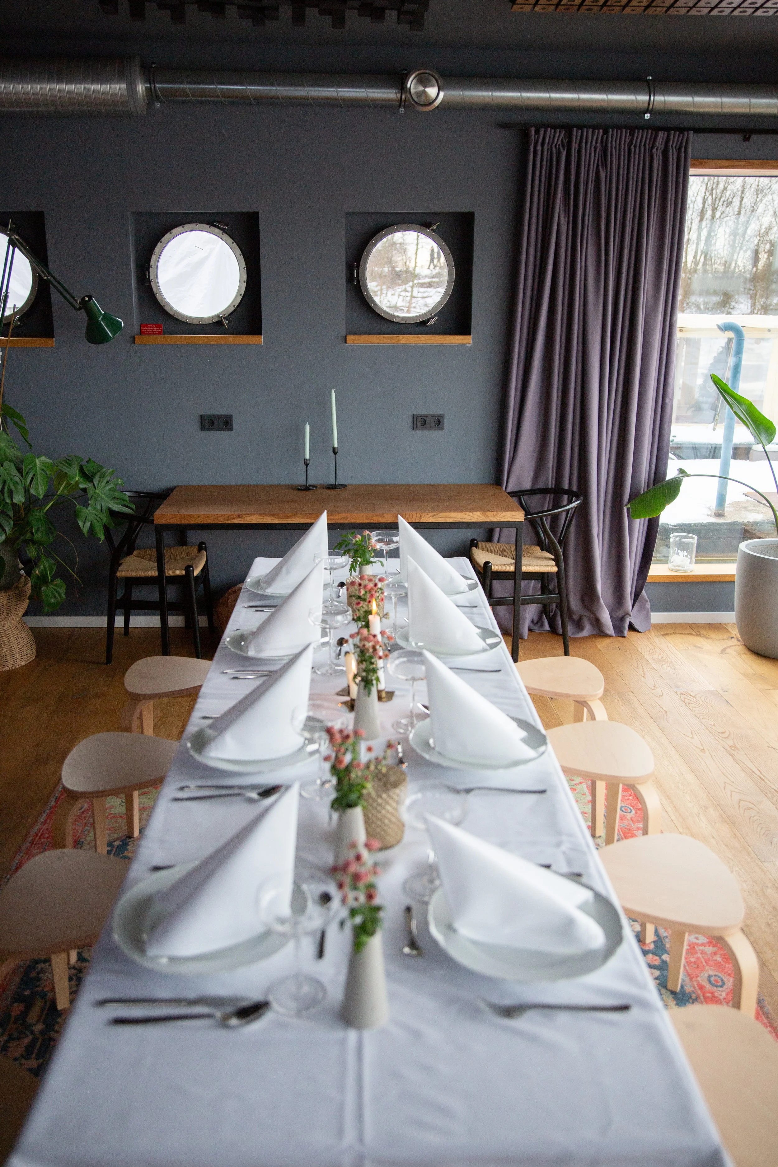 2026-03_dashausboot_interior_event_setup-30.jpg