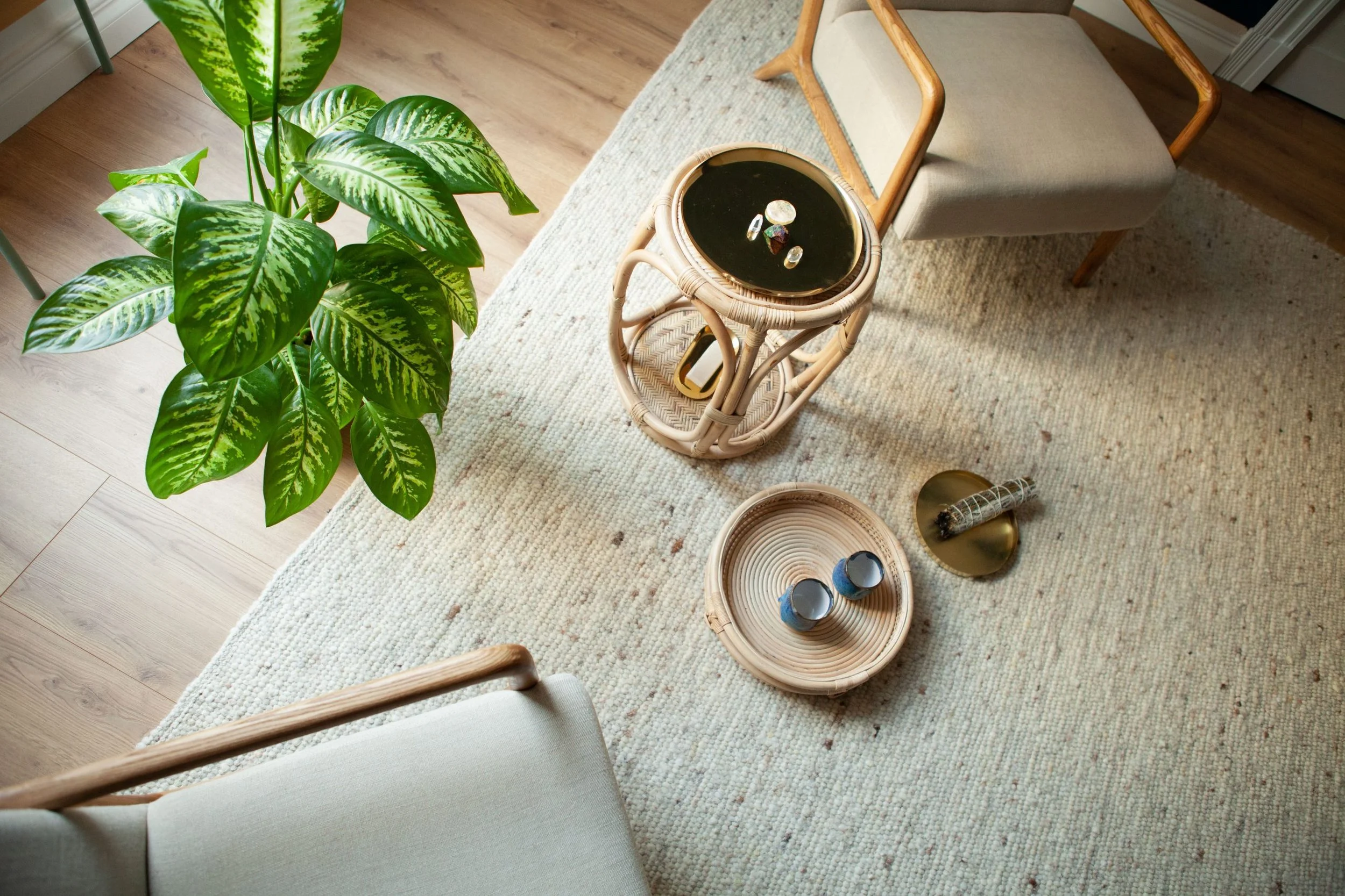 e deep blue studio room warm.jpg