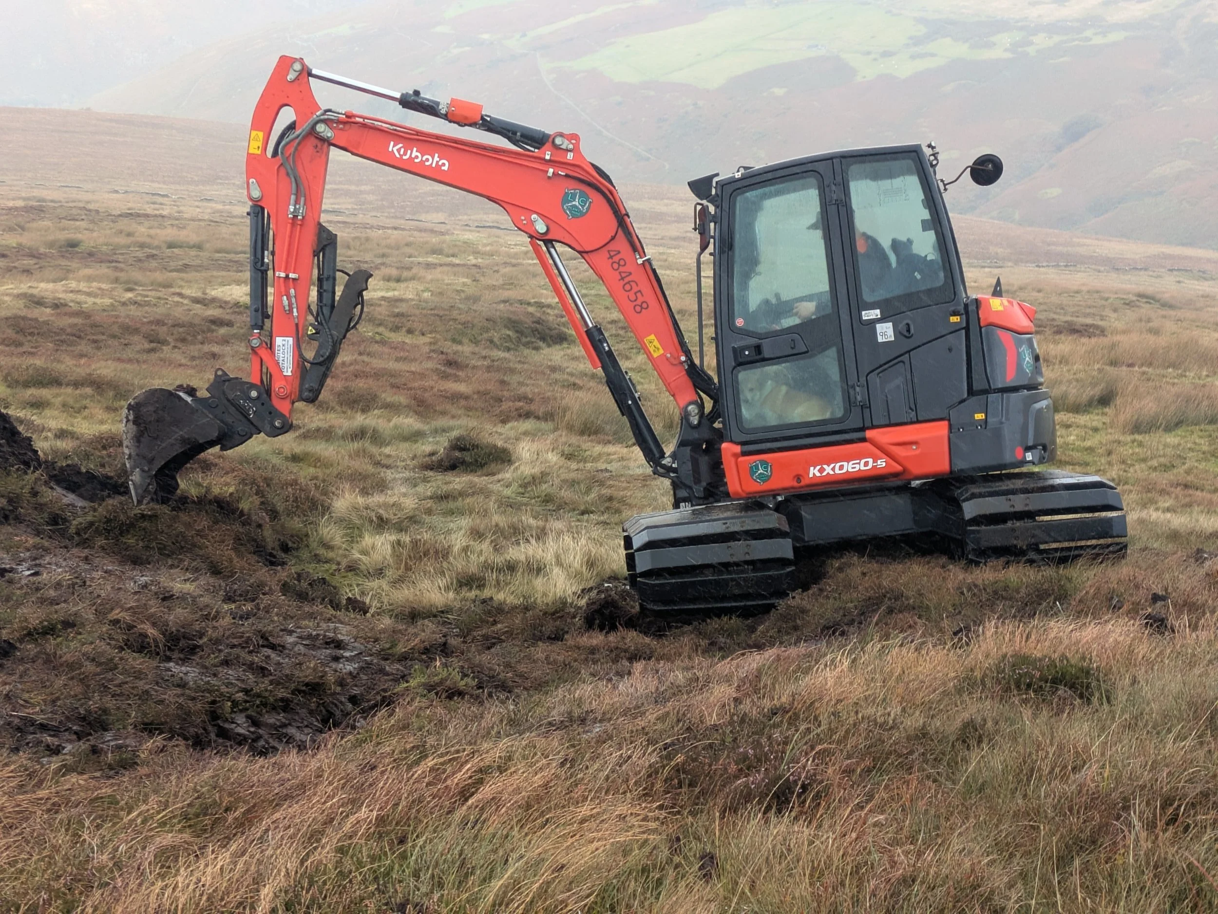 Digger reprofiling hags