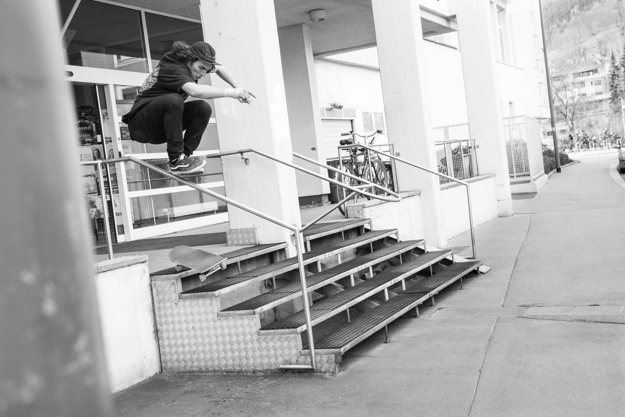 Massi Hippie Jump.jpg