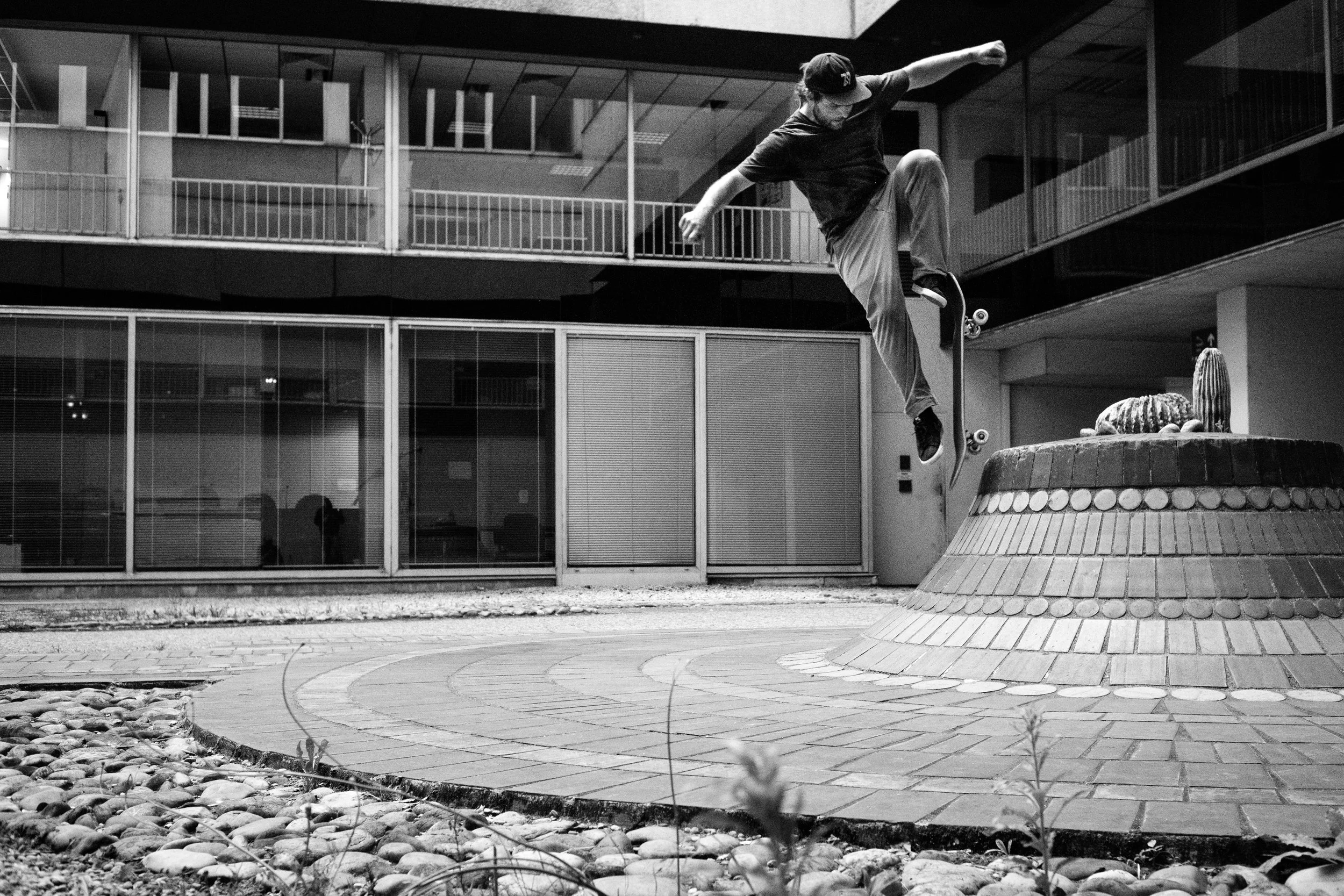 Simmi Blunt Fakie Lyon.jpg