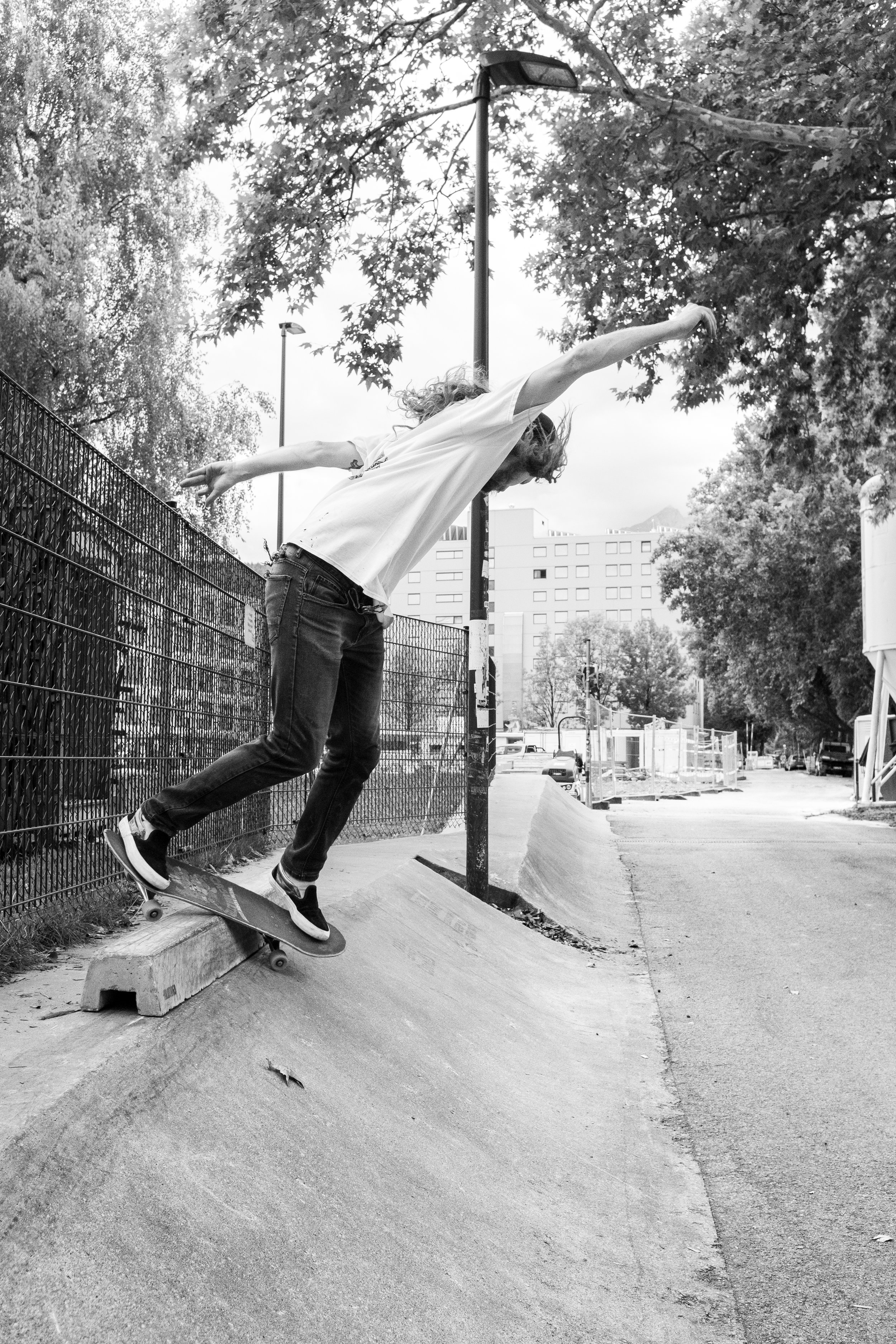 Simon Back Lip SLappy Uni.jpg