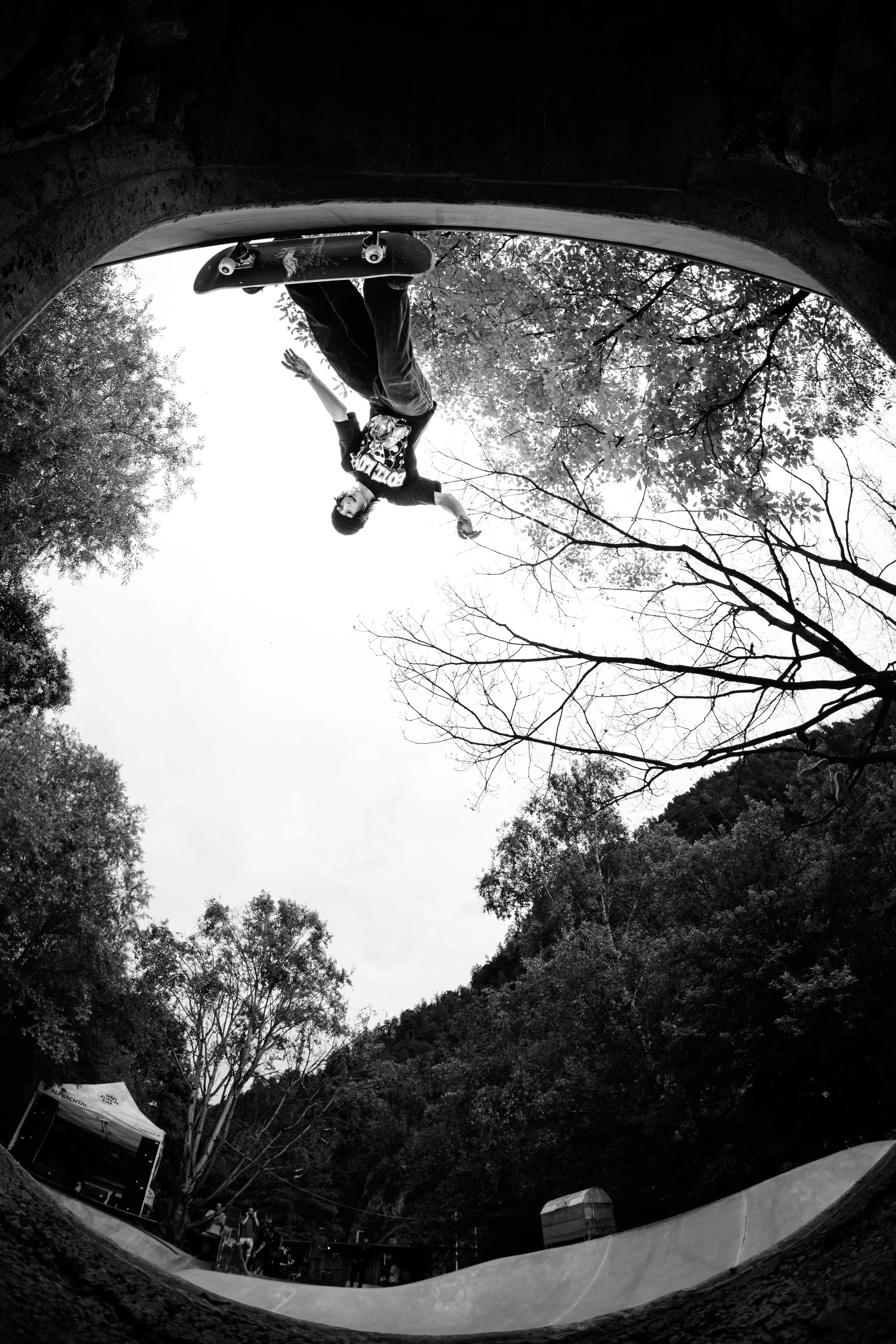 Aron 5050 Doorway.jpg