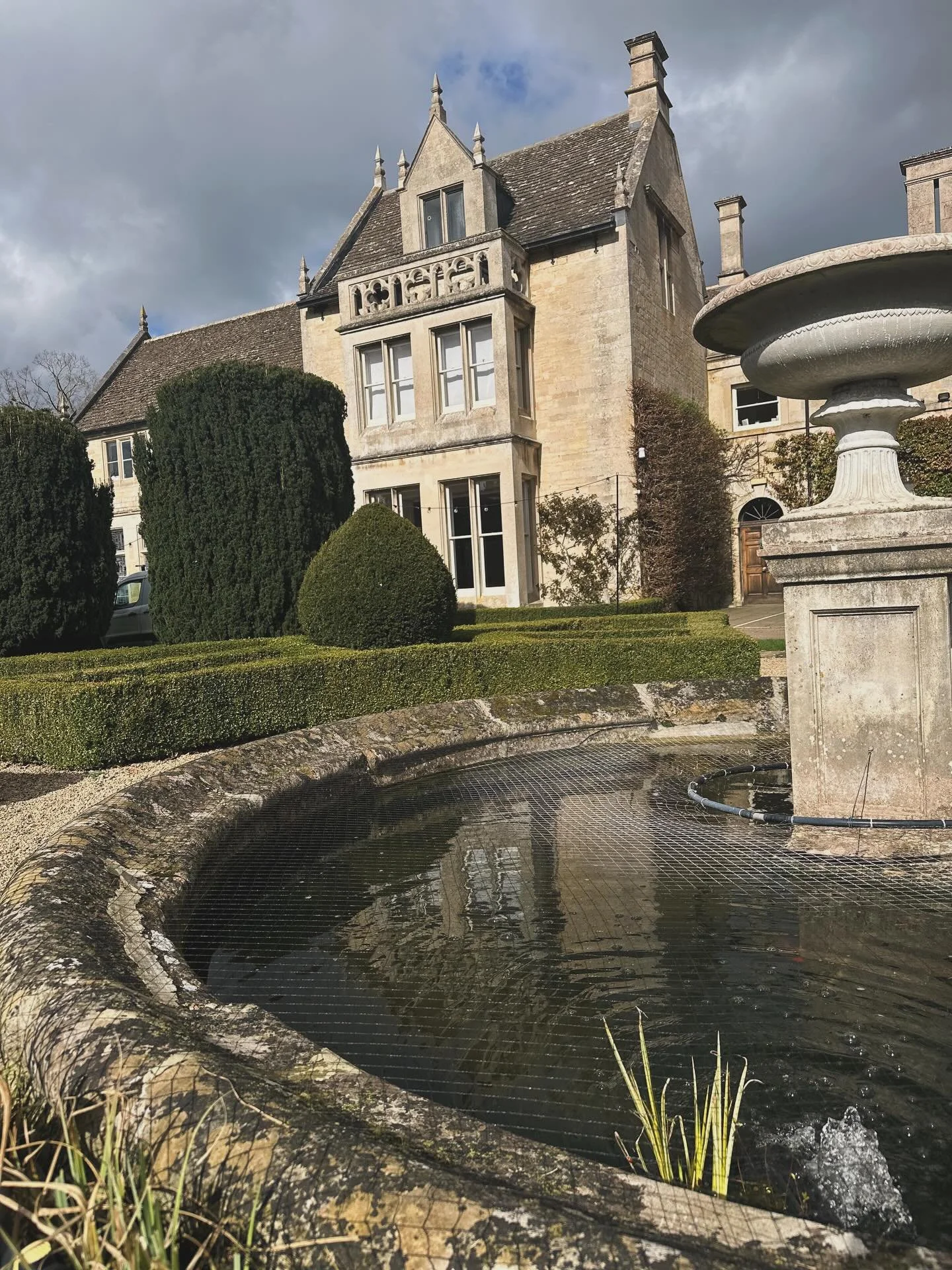 ✨ SUNDAY CLASS REMINDER ✨ A little reminder to pause today and look ahead to the week and carve out a little time just for you. Time to move, breathe, and reconnect.

Just a quick update for classes this week &mdash; with the fair in town, we won&rsq