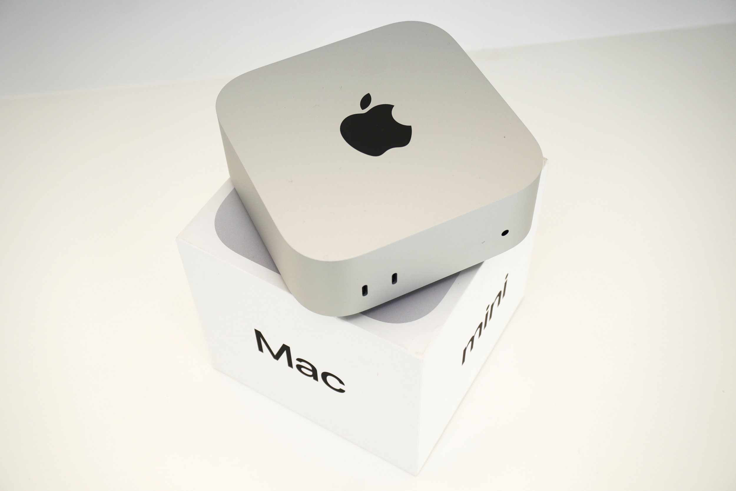 Mac_Mini_Top.jpg