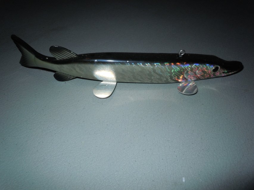 10" Pike Ice Shad