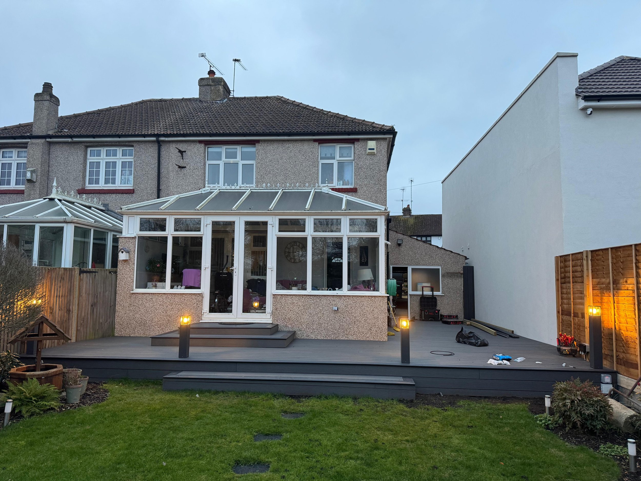 leybourne electrician. install garden lightning Kent