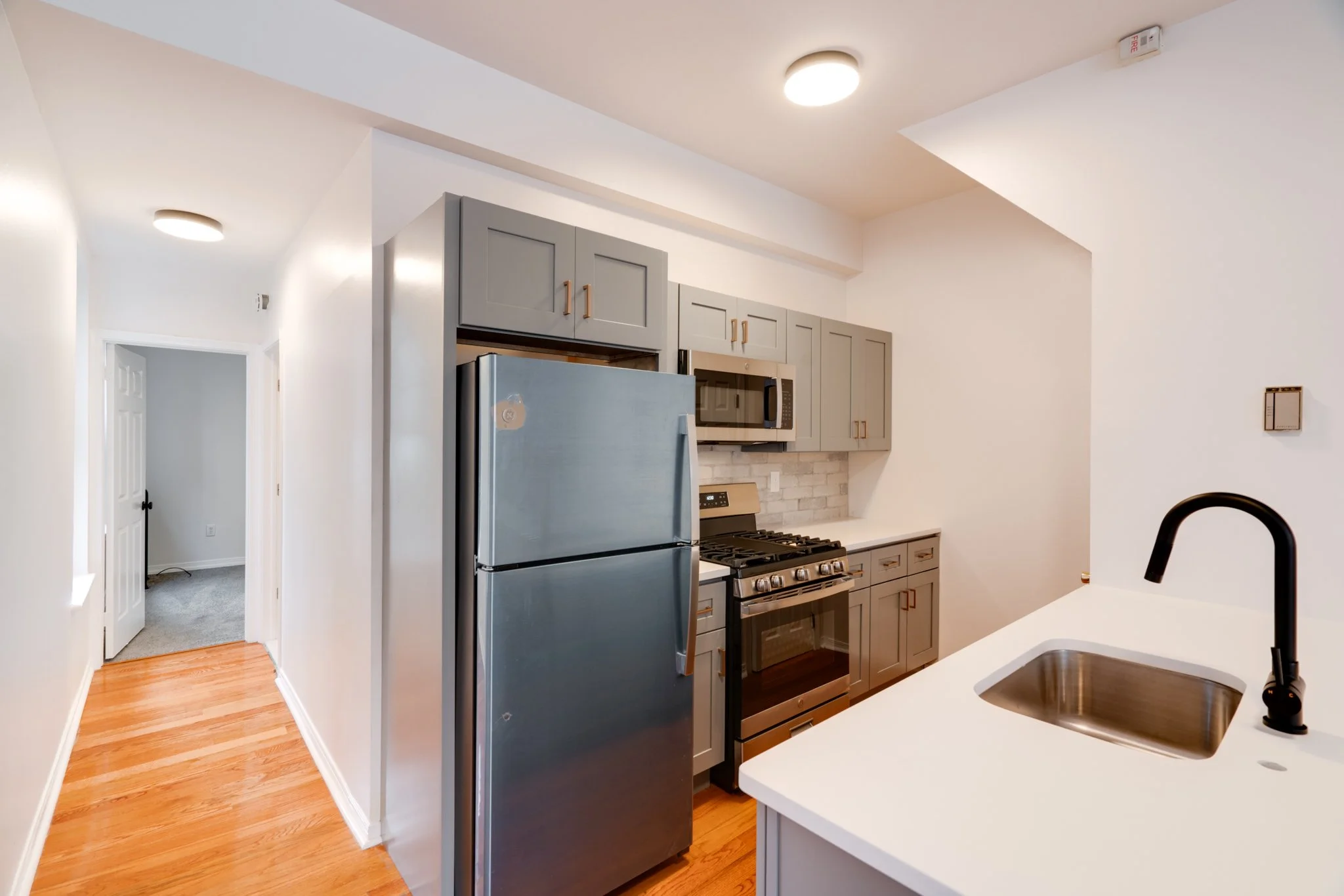 153 Shurs Lane-7.jpg