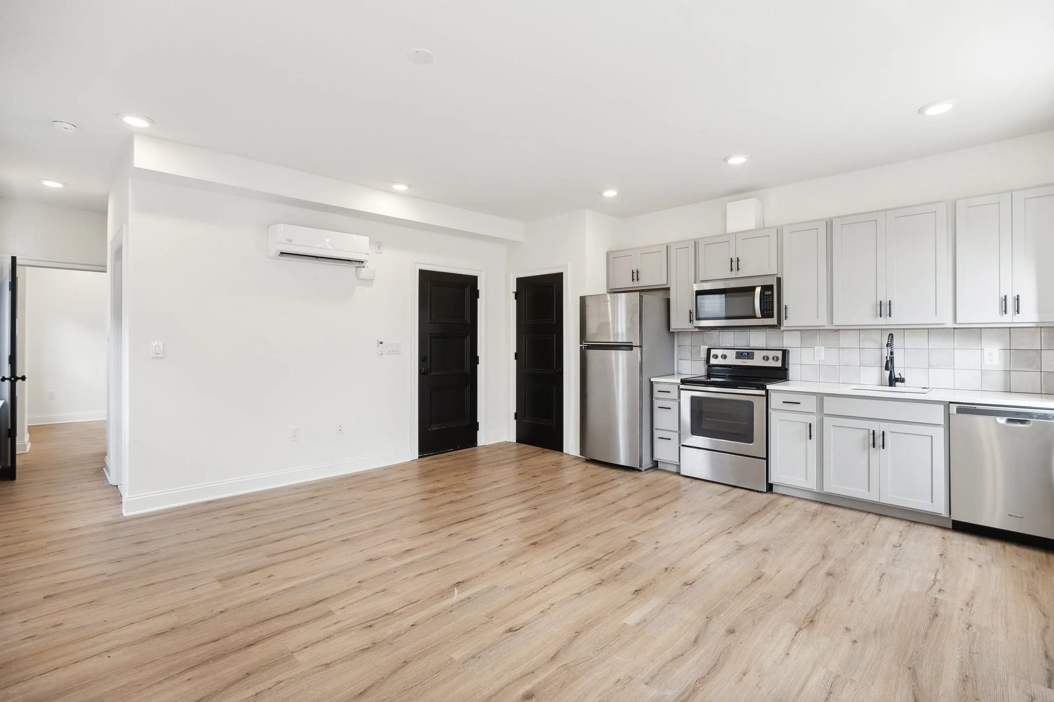 125_Sumac_St_Philadelphia_PA_19128_USA-Kitchen-DSC09030.jpg