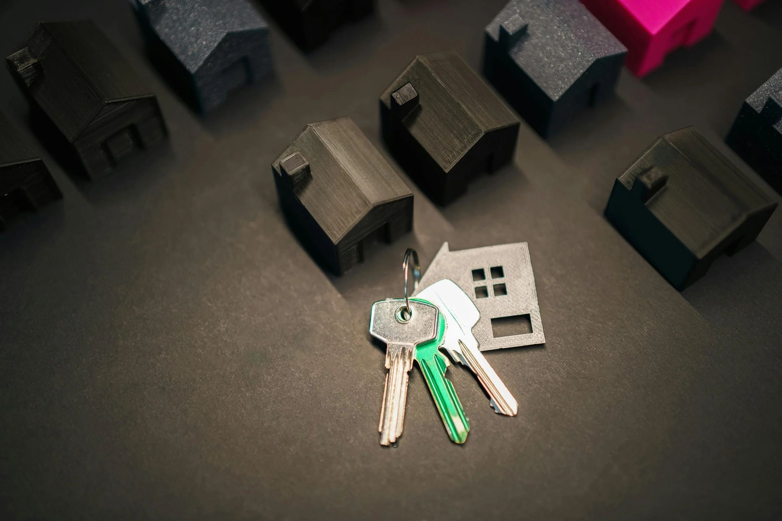 How Bankruptcy, Foreclosure, or Short Sale Affect Buying a Home After Divorce