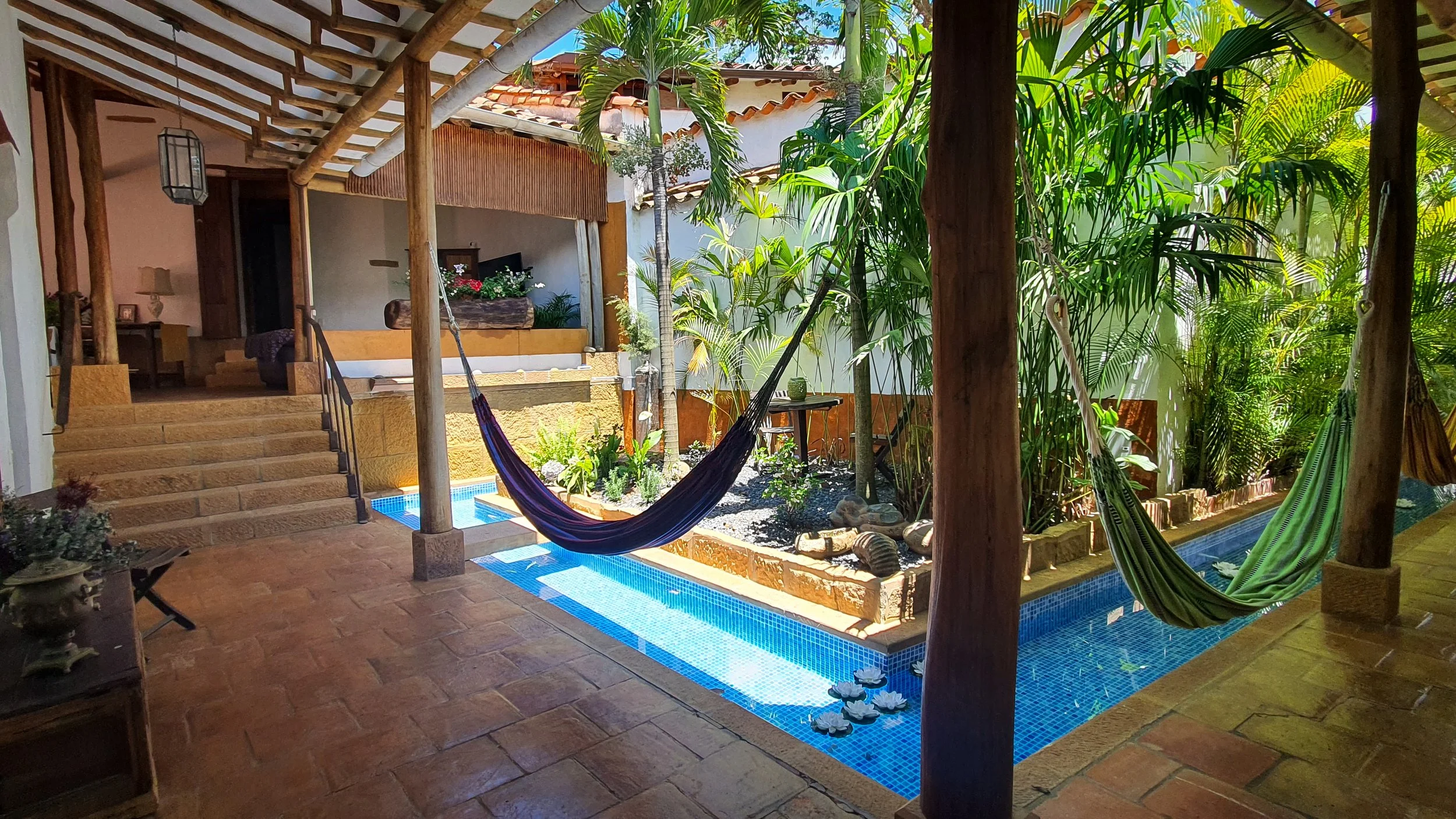 BARI FOT Jardín_Espejo - 3.jpg