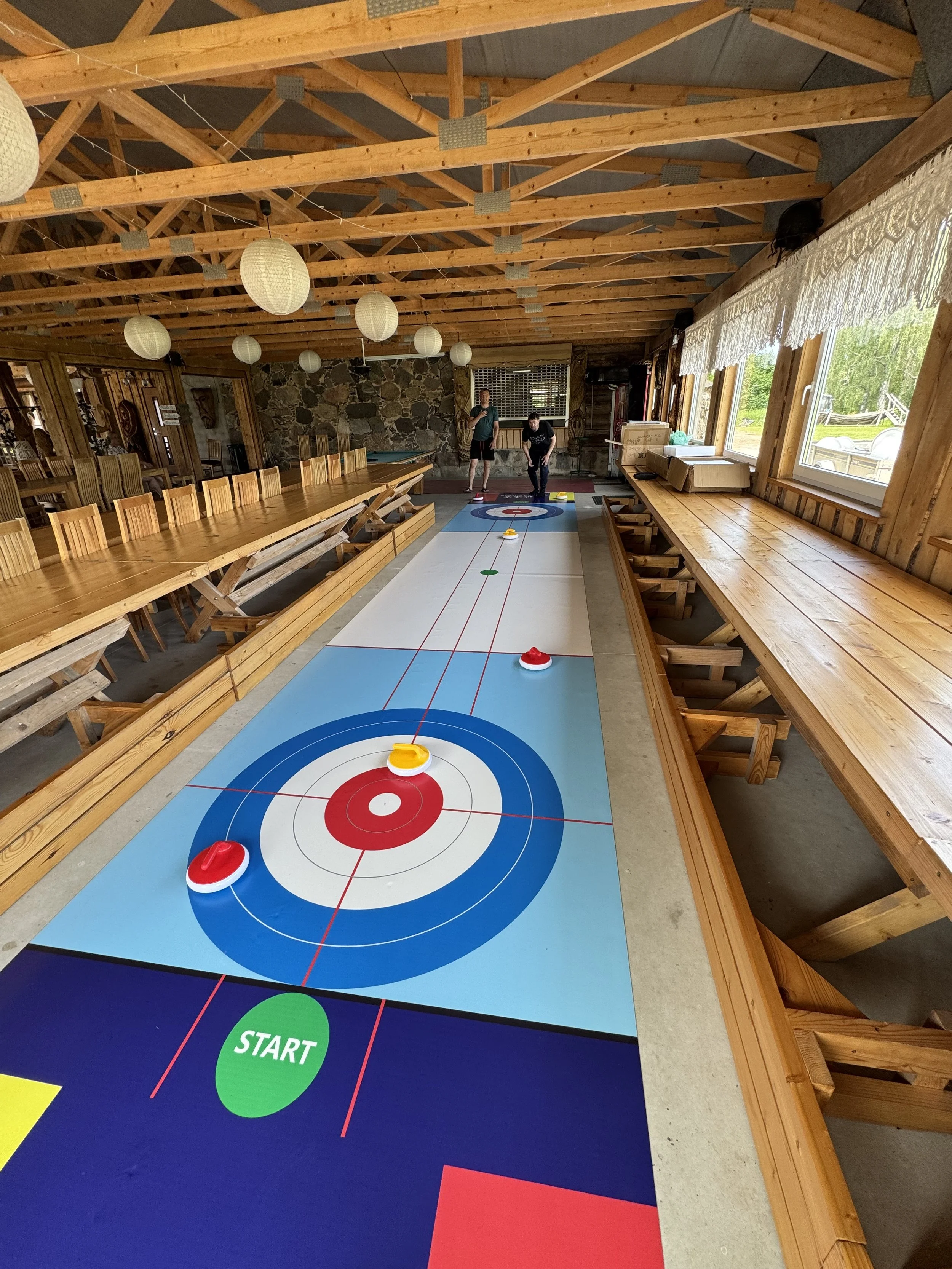 Täispuhutav jääkeegel (curling) | Meeskonnamäng sõpradele ja peredele